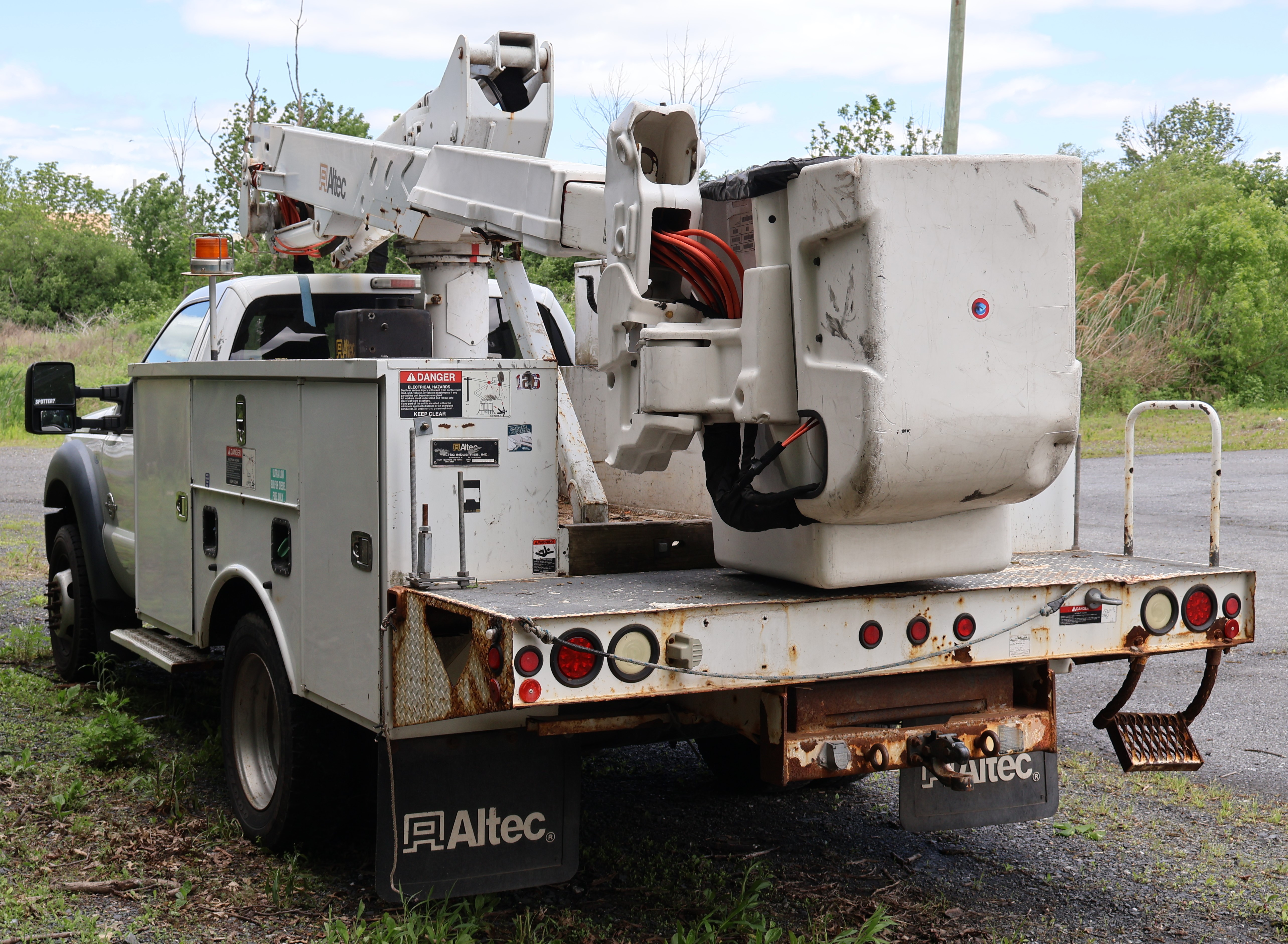 2012 FORD F-550 - view 8 of 30