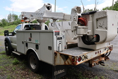 2012 FORD F-550 - Image 9