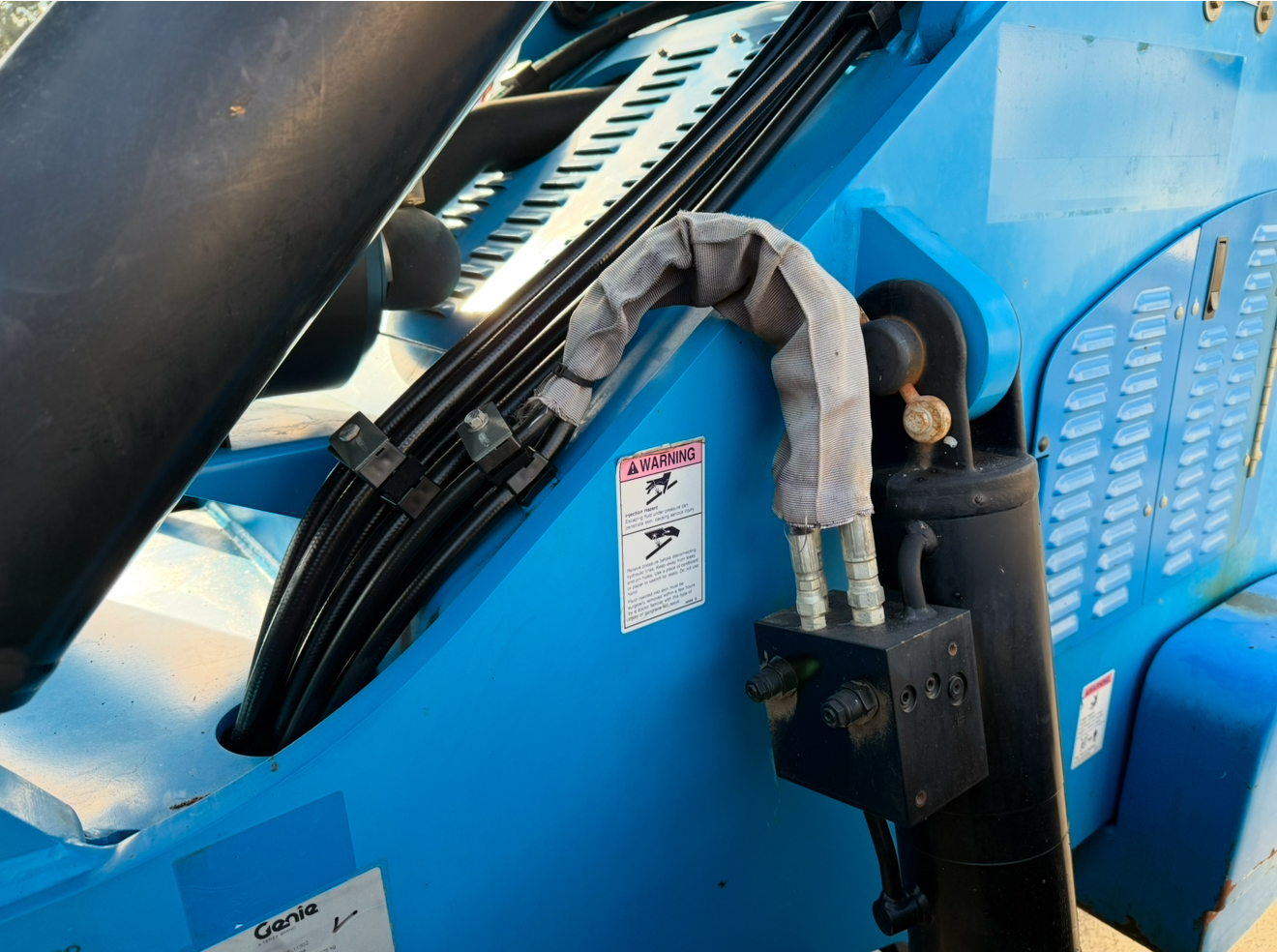 2016 GENIE GTH 1056 - Image 21