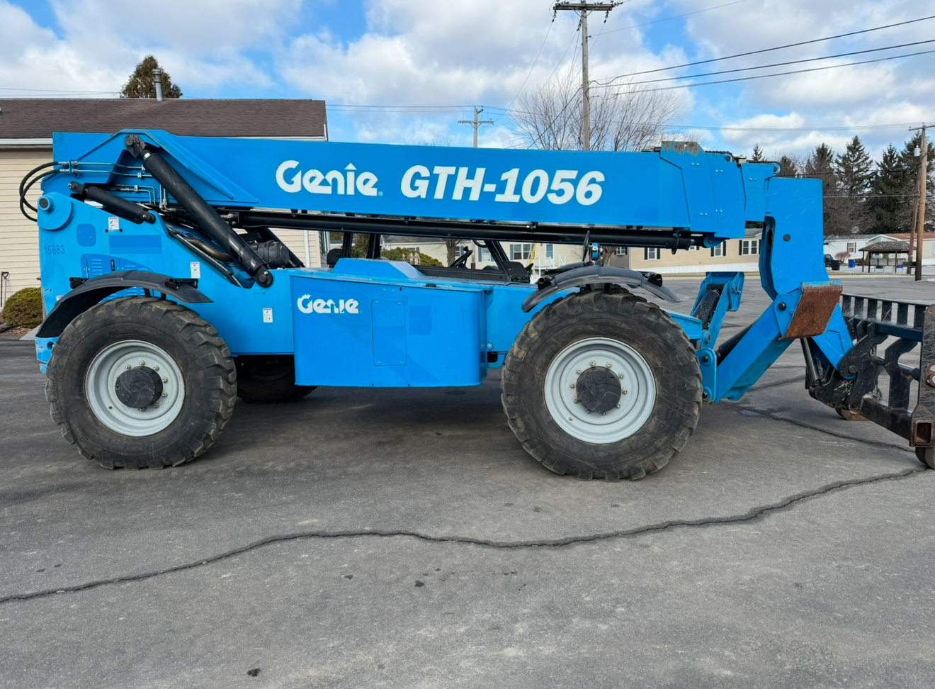 2016 GENIE GTH 1056 - view 5 of 28