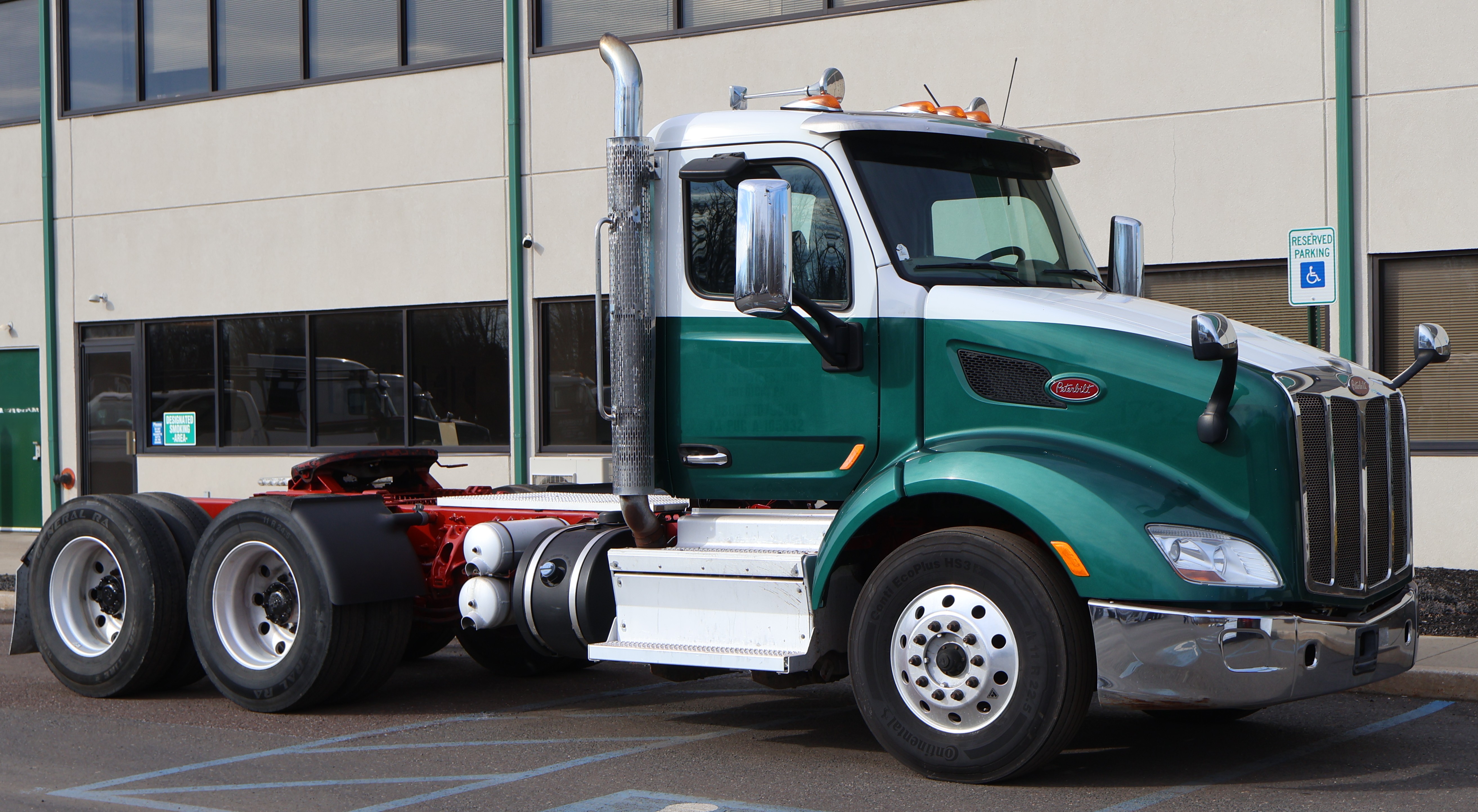 2018 PETERBILT 579 - Image 13