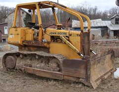 1985 DEERE 750 LGP - Image 2