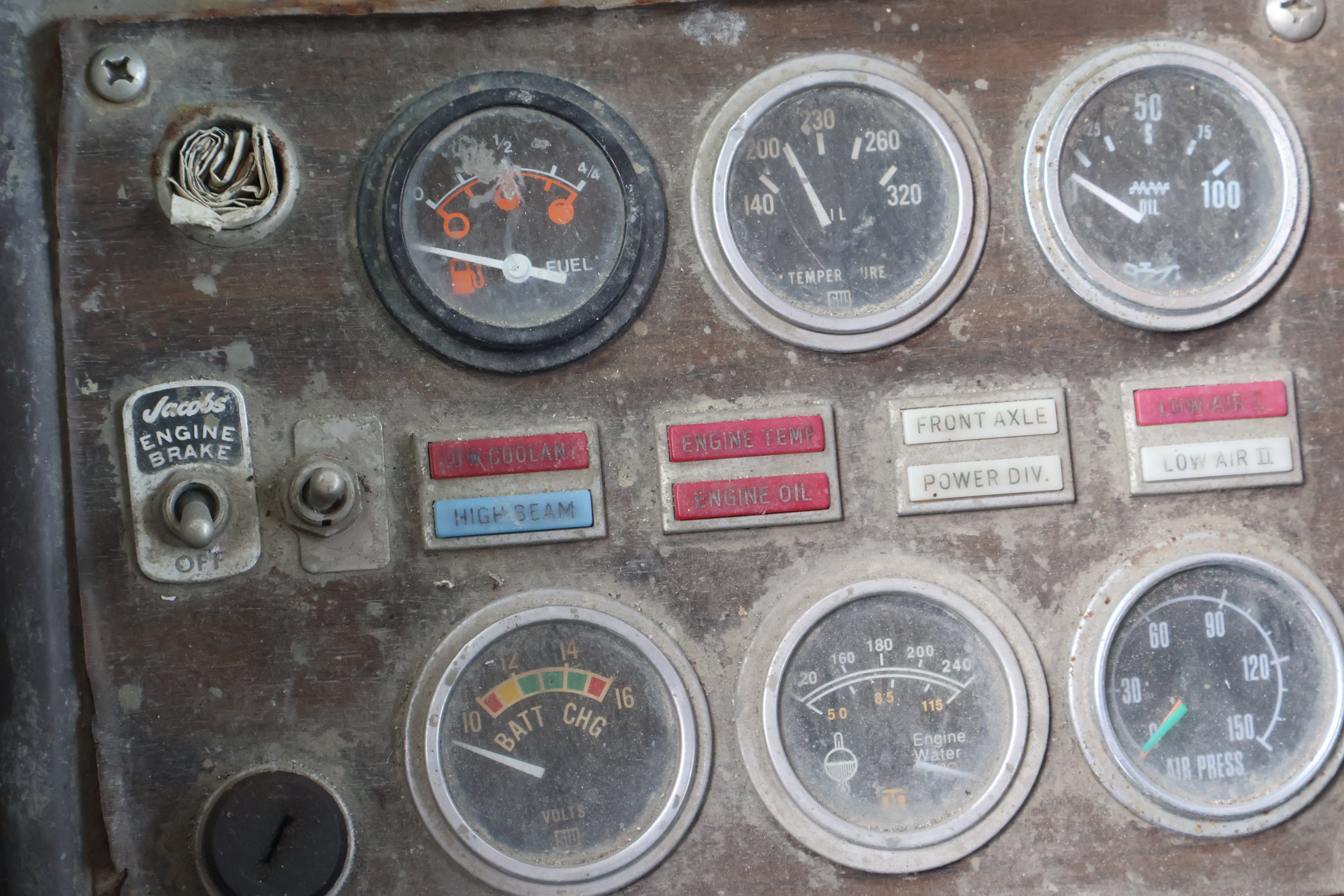 1987 ADVANCE Cement Truck - view 8 of 20