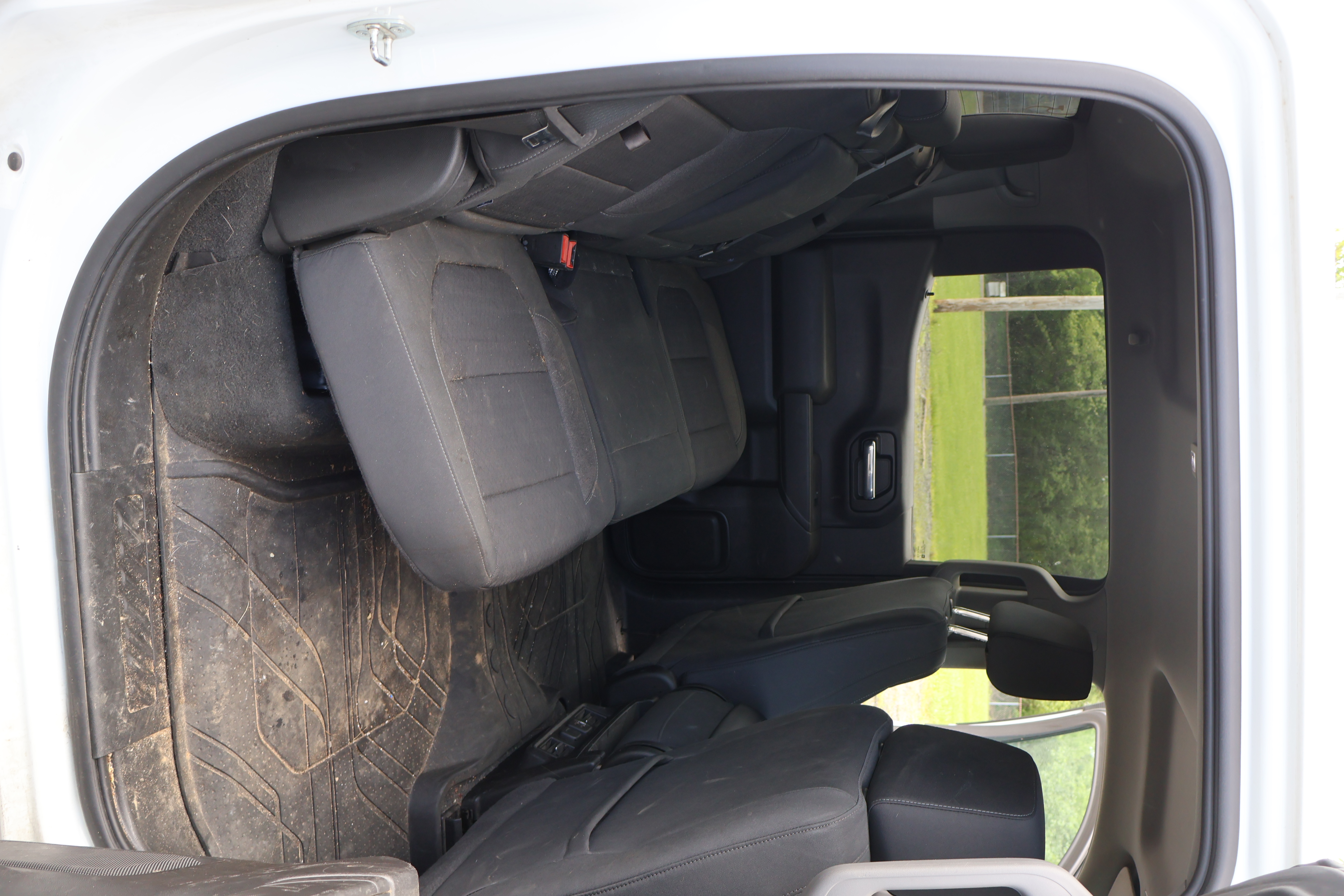 2020 CHEVROLET Silverado - Image 26