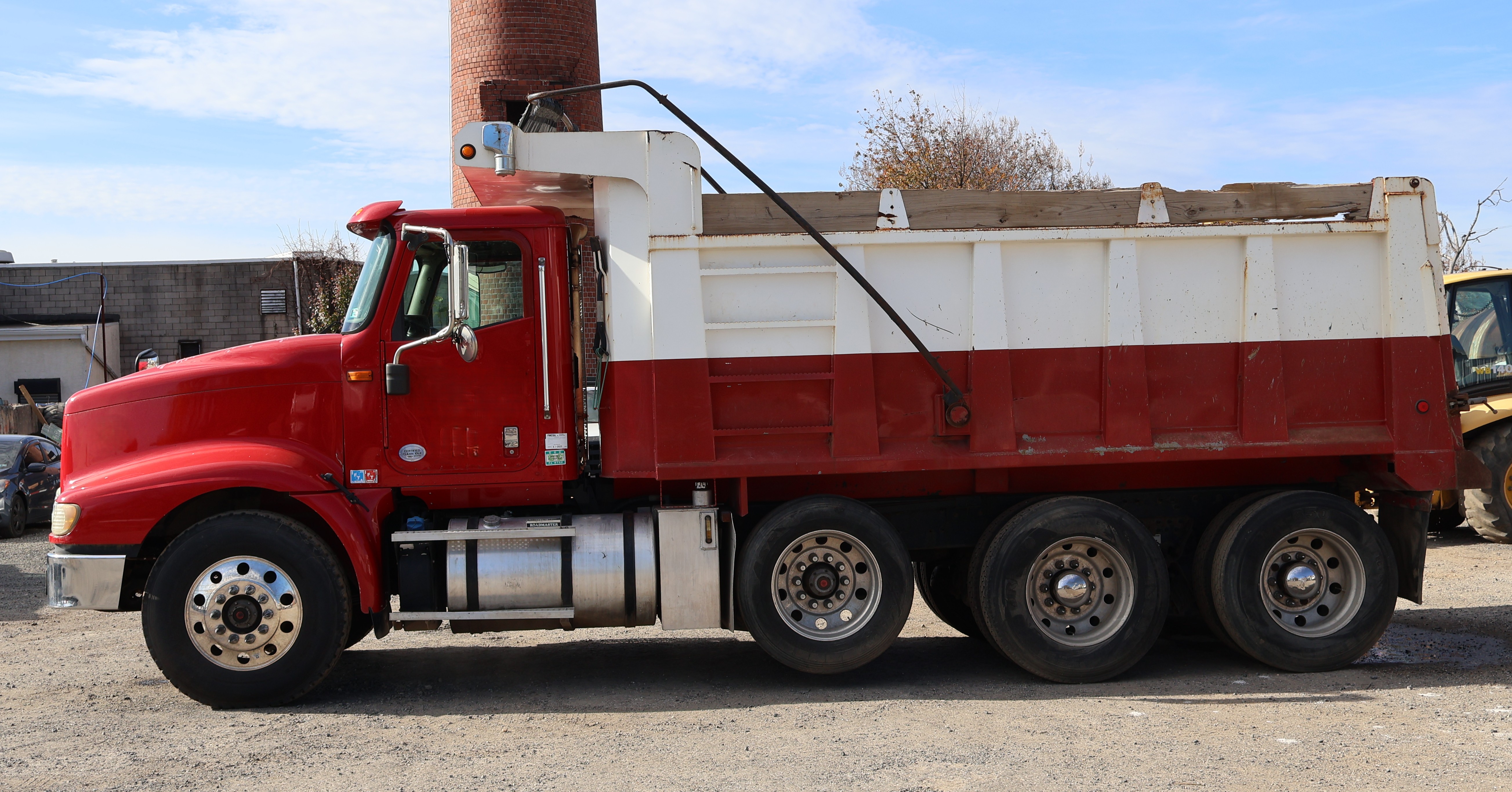 2015 INTERNATIONAL 5900I SBA - Image 2