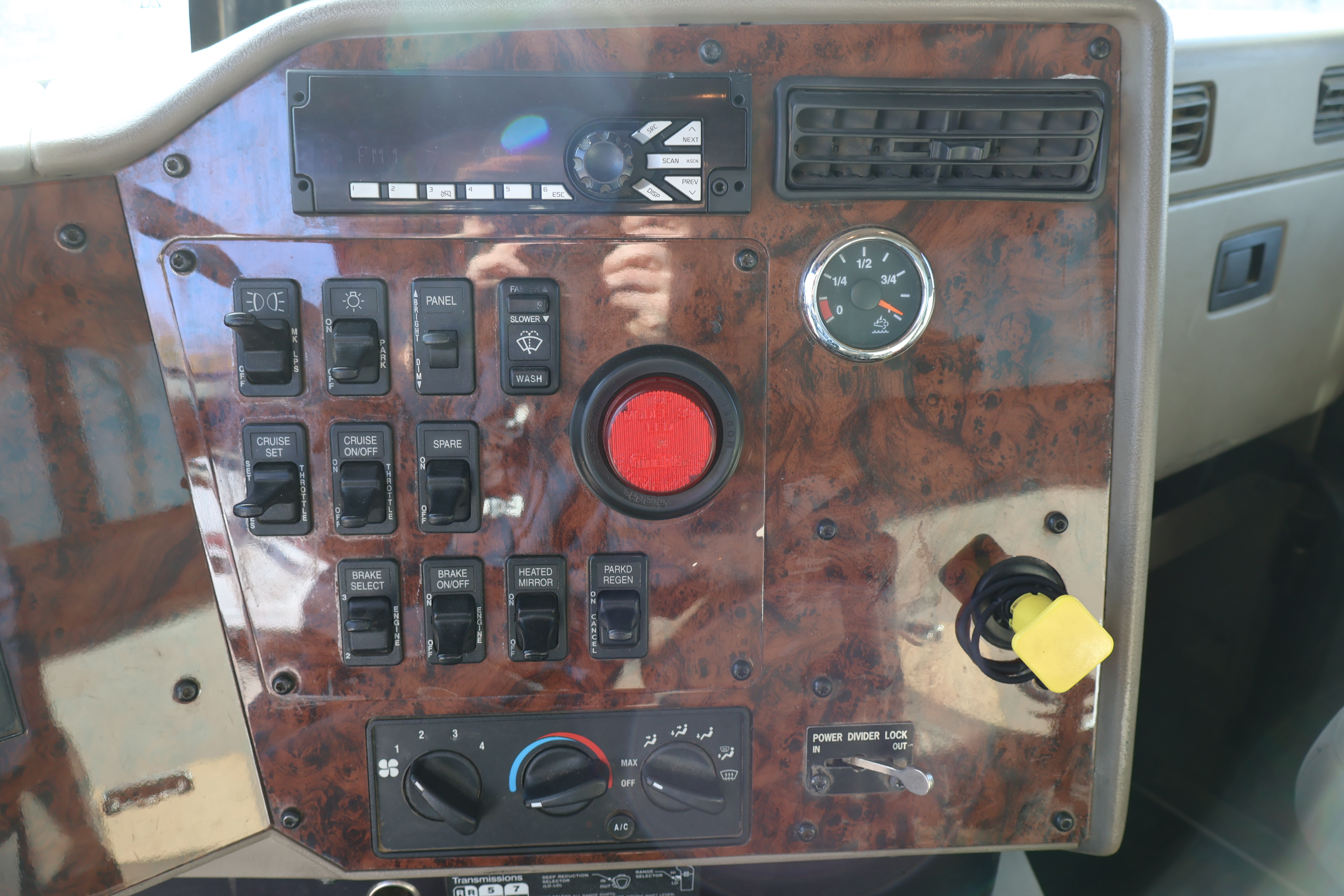 2015 INTERNATIONAL 5900I SBA - Image 18