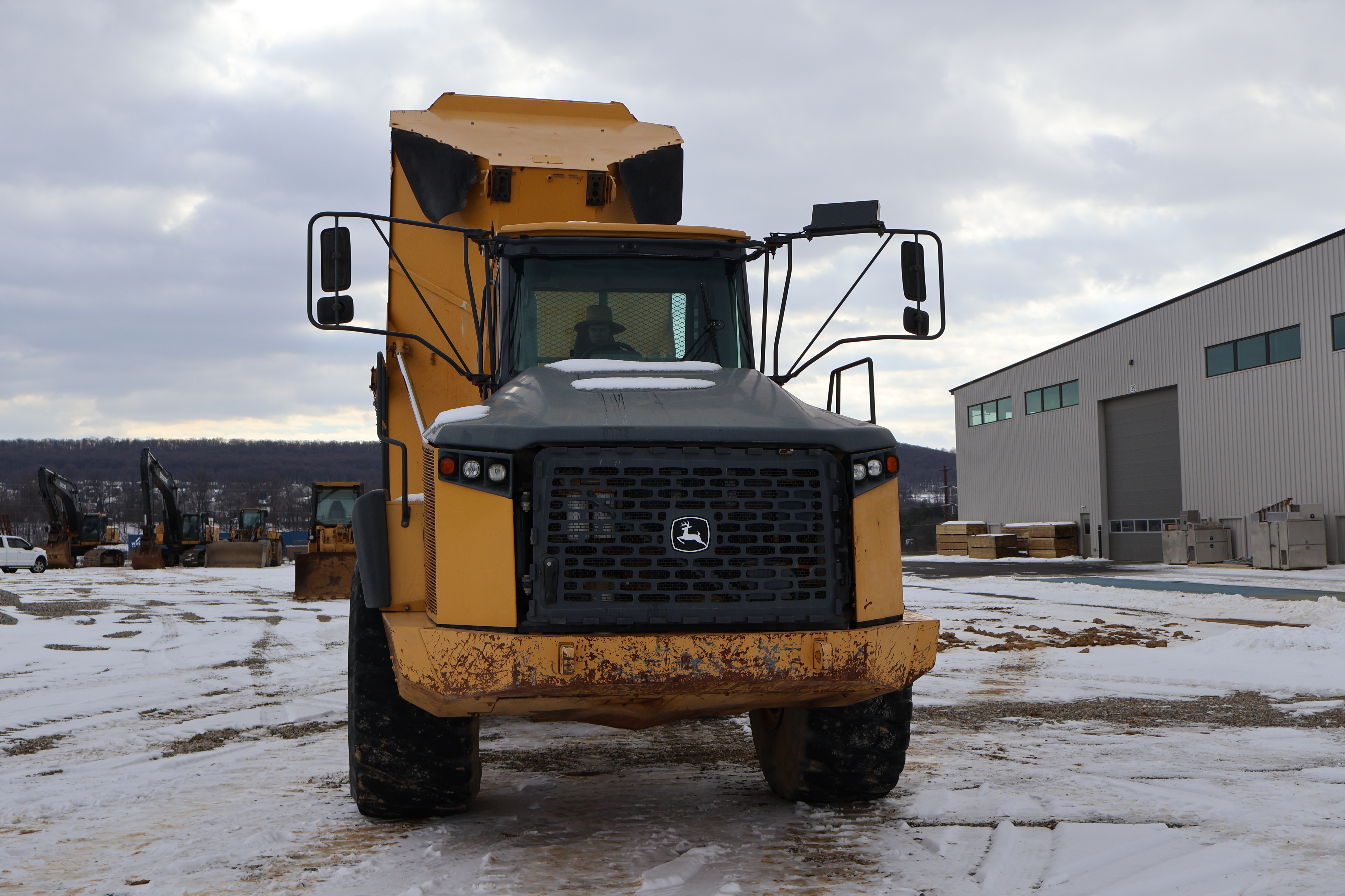 2014 DEERE 460E - Image 18