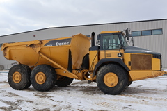 2014 DEERE 460E - Image 11