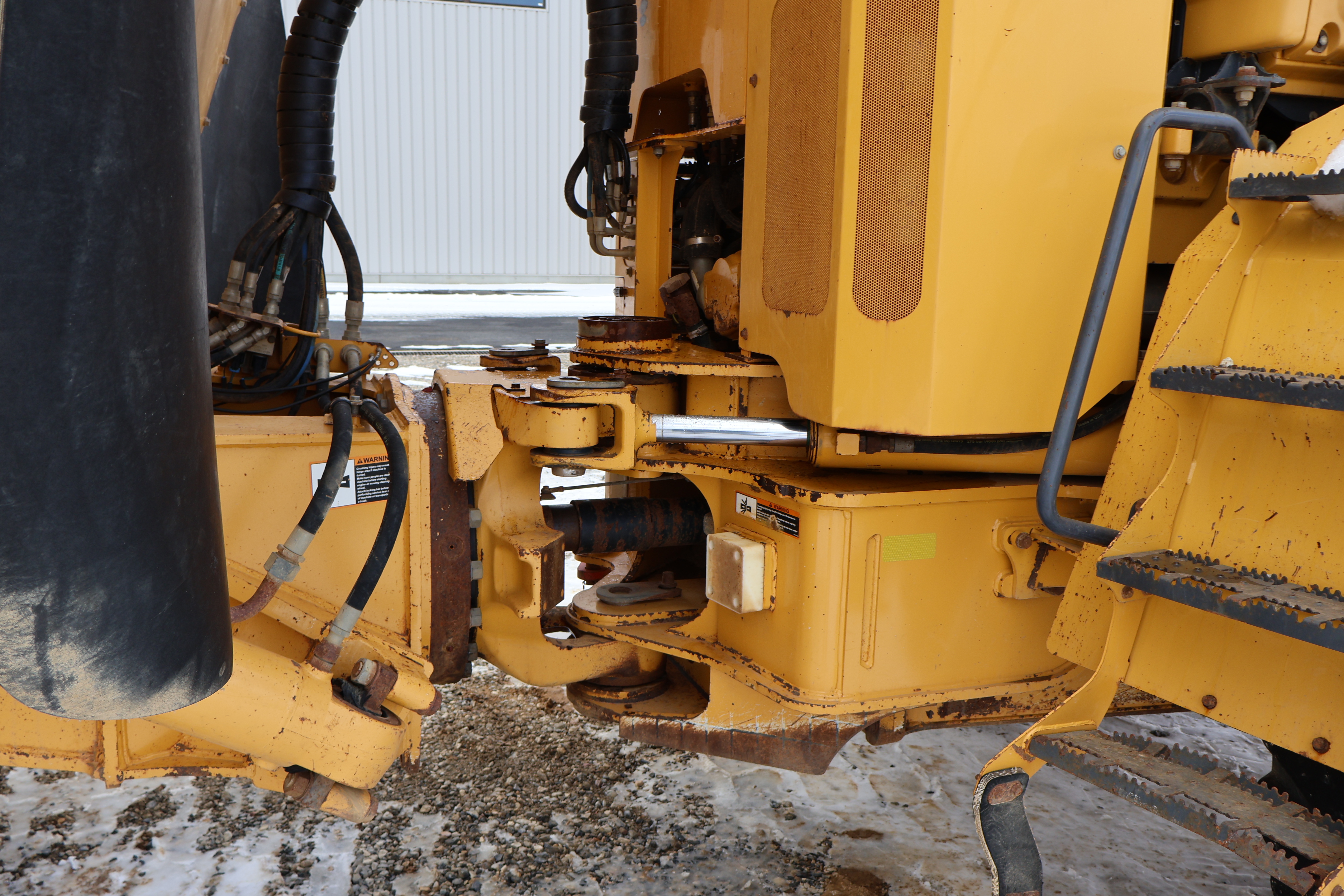 2014 DEERE 460E - Image 25