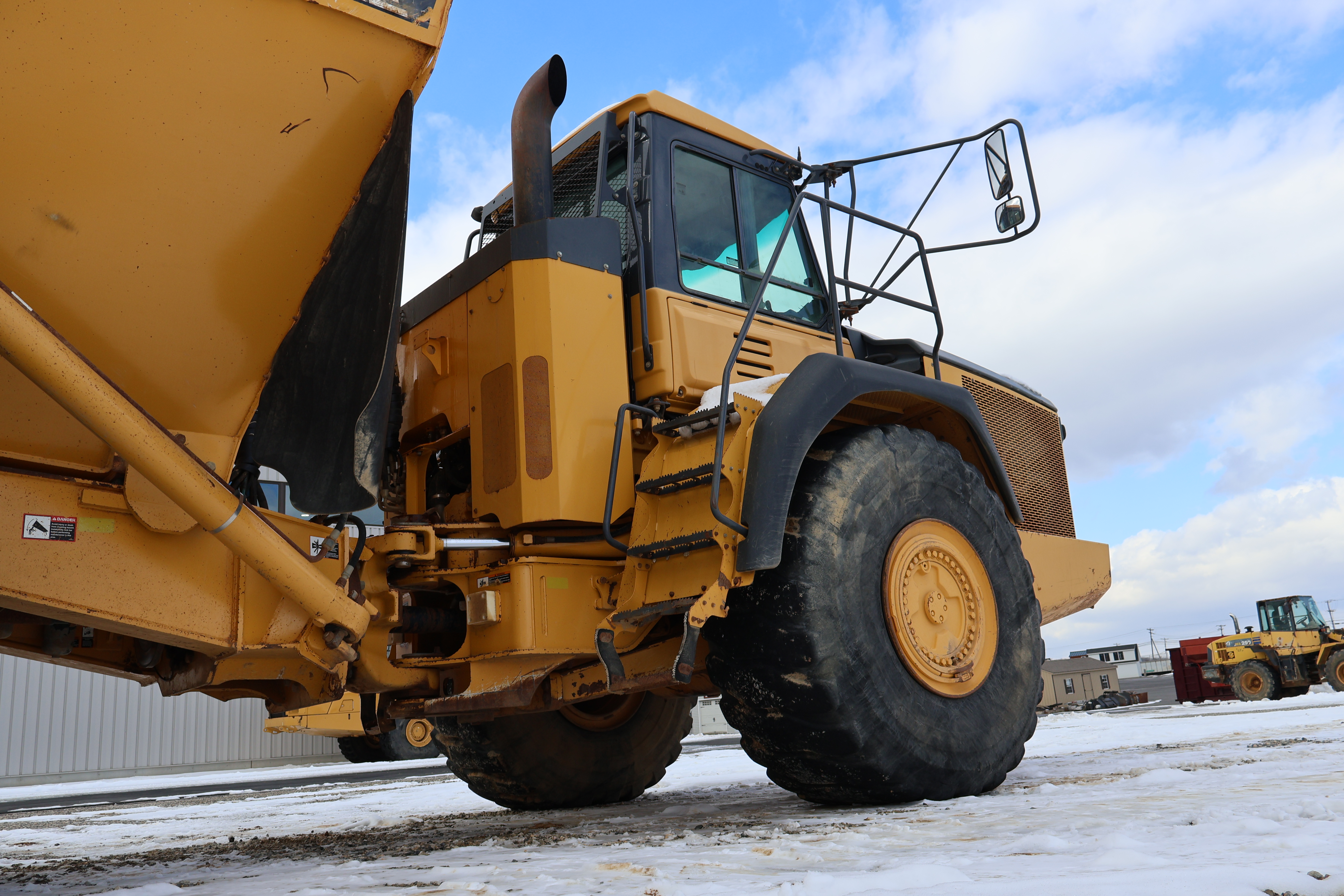 2014 DEERE 460E - Image 26