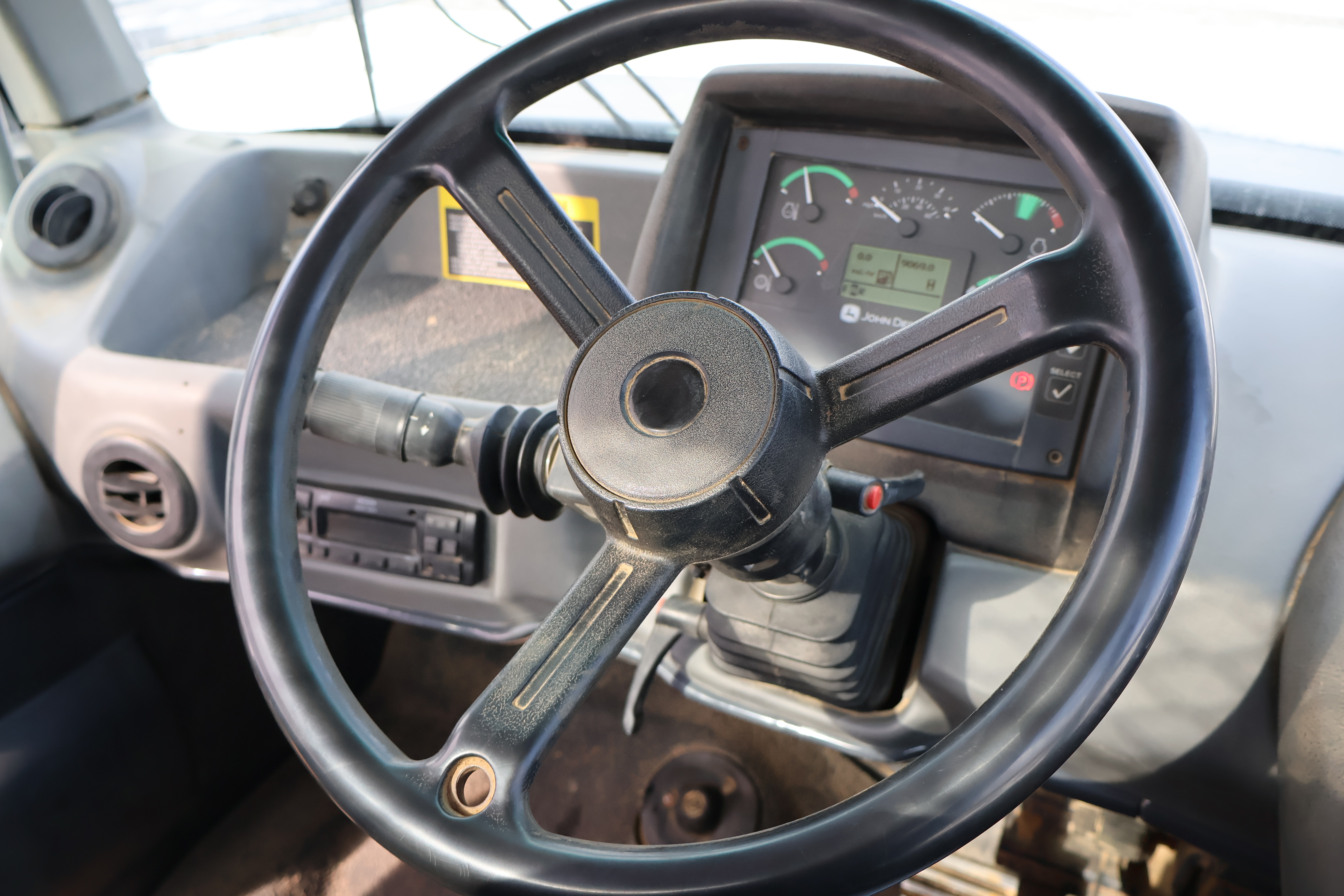 2014 DEERE 460E - Image 43