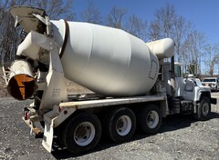 2005 MACK DM690S - Image 5