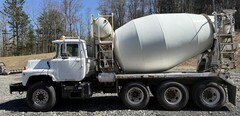 2005 MACK DM690S - Image 8