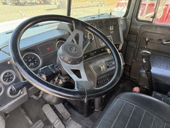 2005 MACK DM690S - Image 11