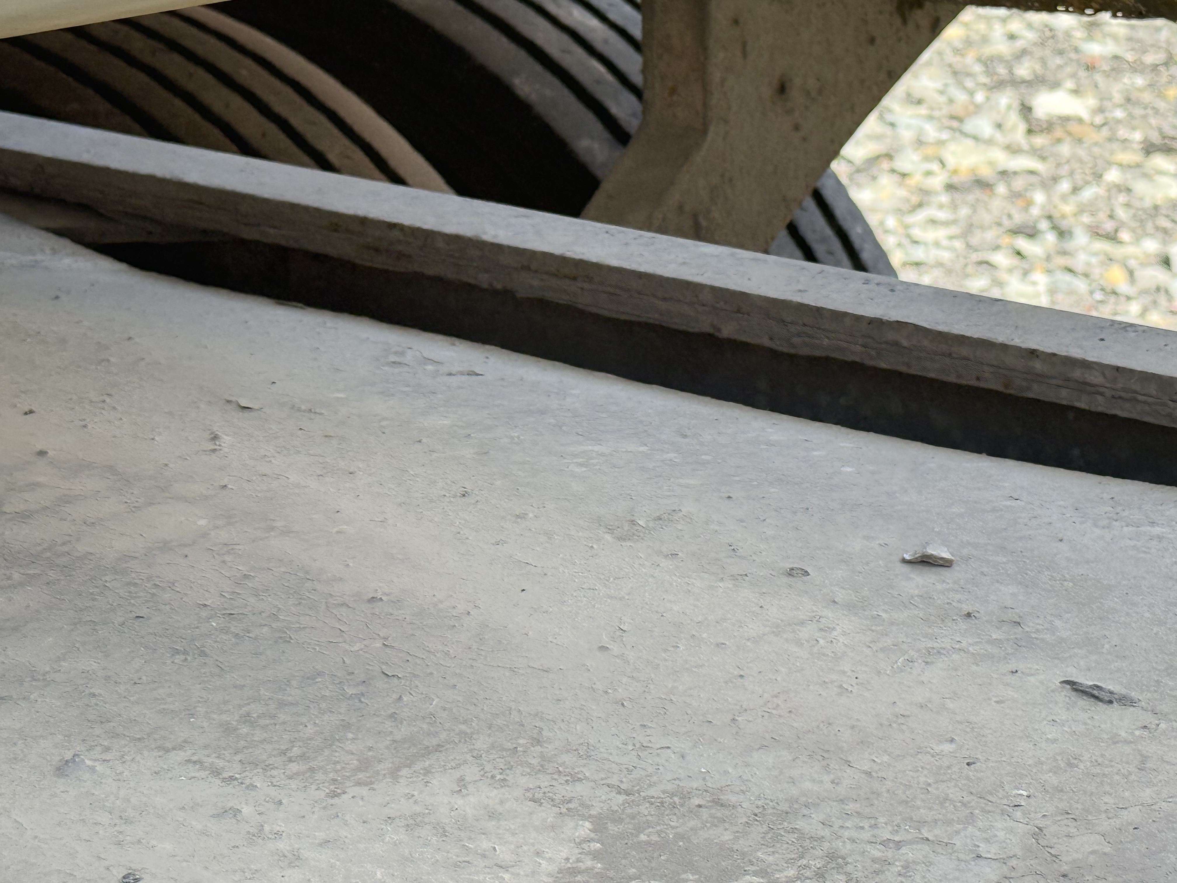 2005 MACK DM690S - Image 31