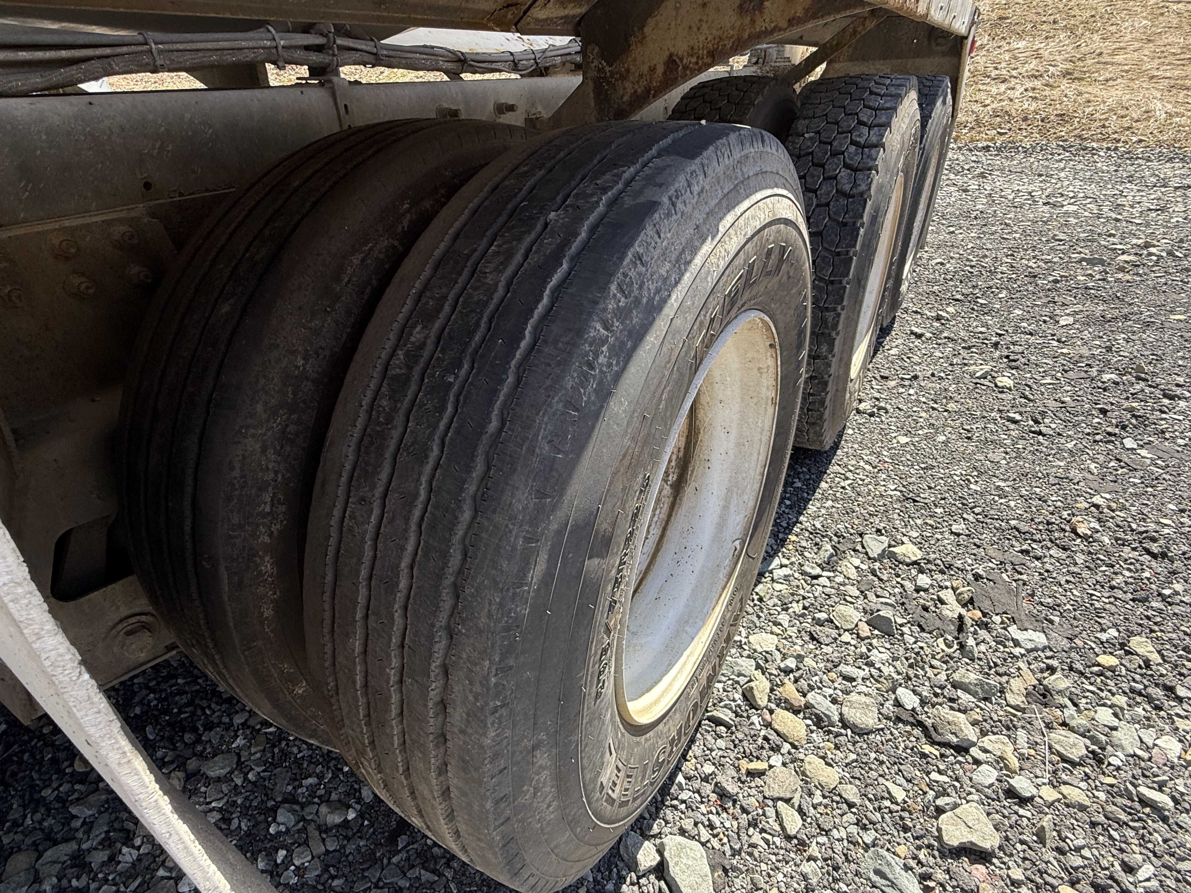 2005 MACK DM690S - Image 32