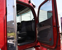 2016 PETERBILT 579 - Image 14