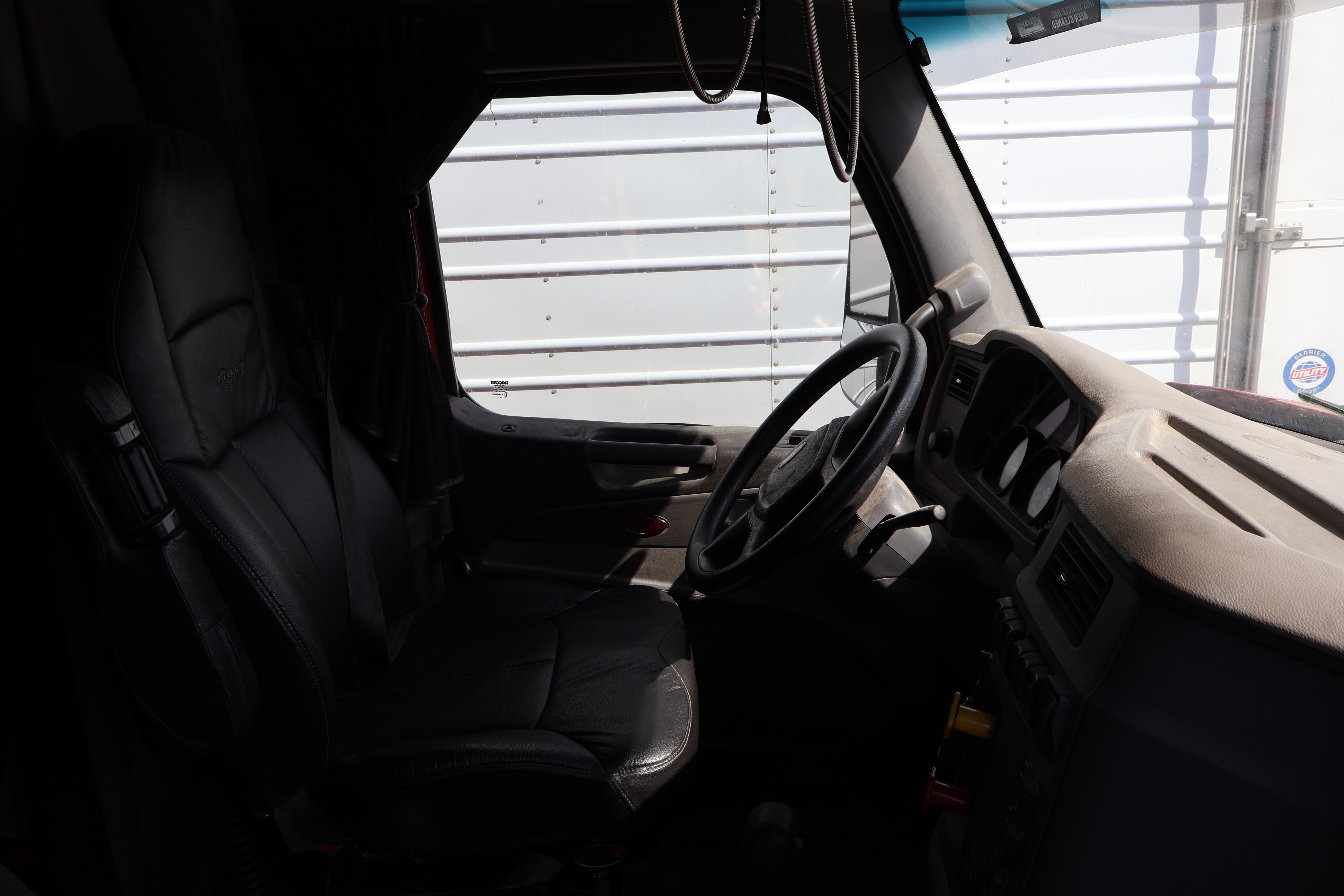 2016 PETERBILT 579 - view 15 of 38