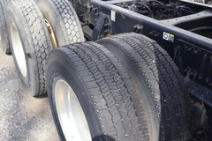 2016 PETERBILT 579 - Image 33