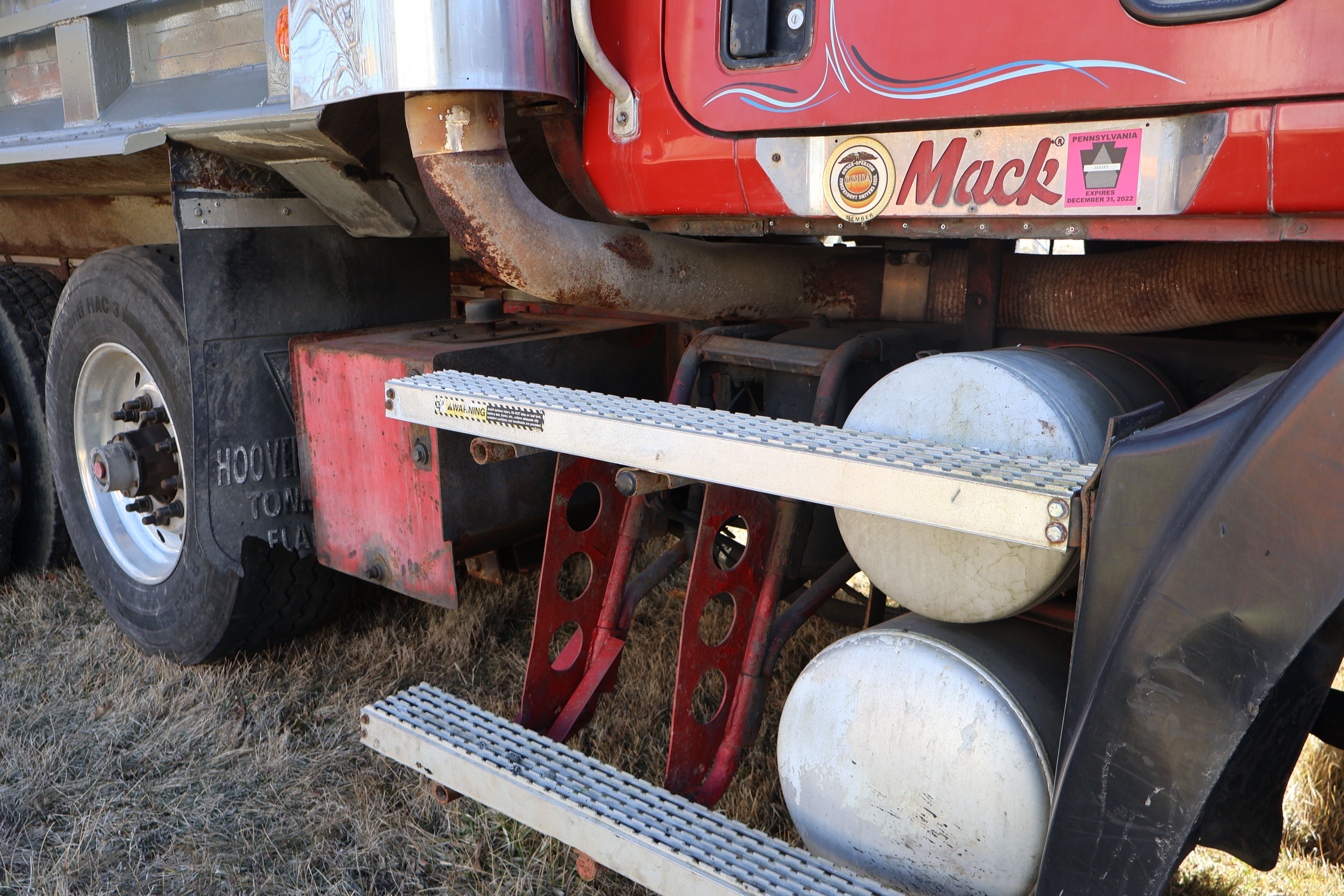 1996 MACK CH613 - Image 12