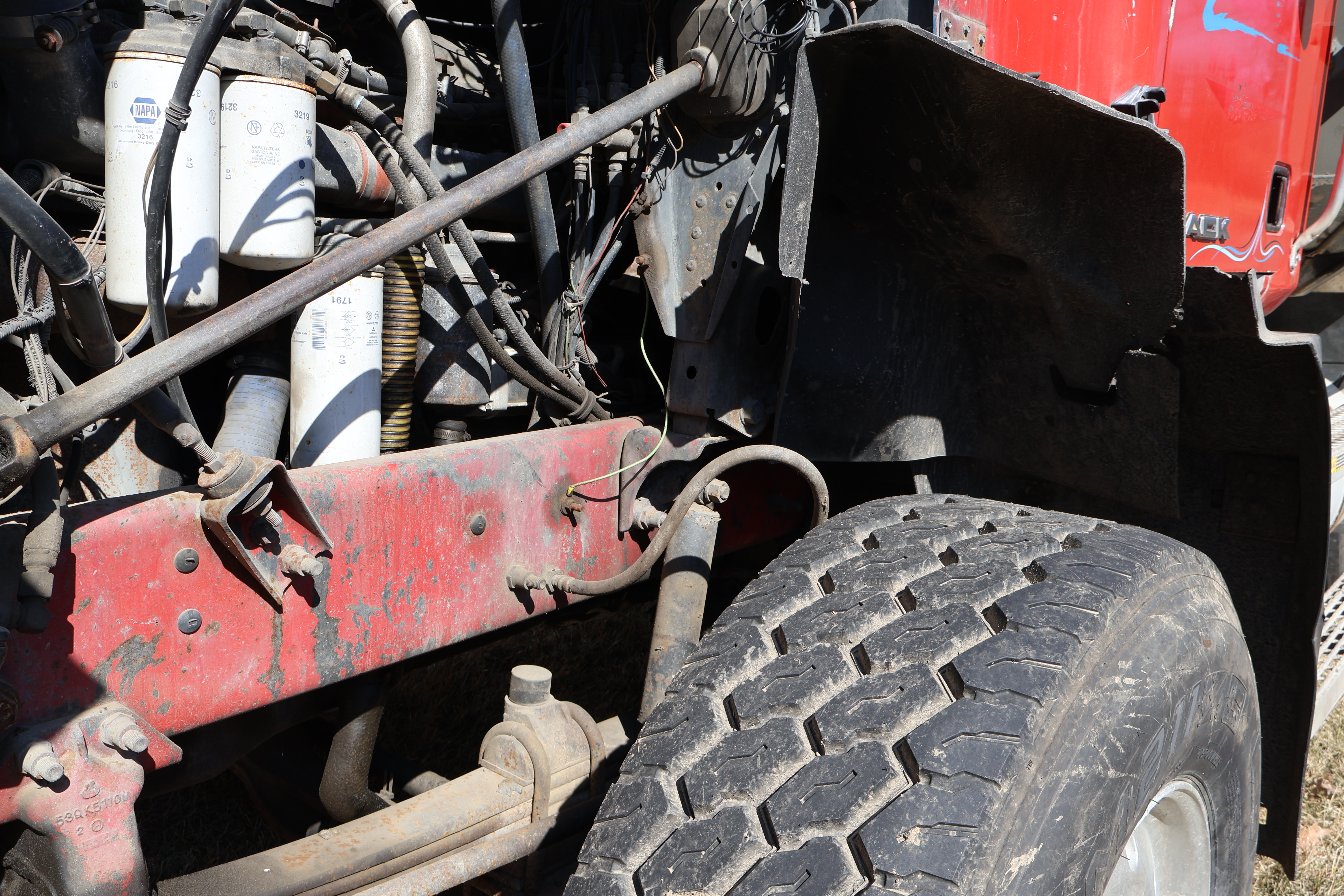 1996 MACK CH613 - Image 16