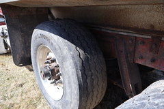 1996 MACK CH613 - Image 18