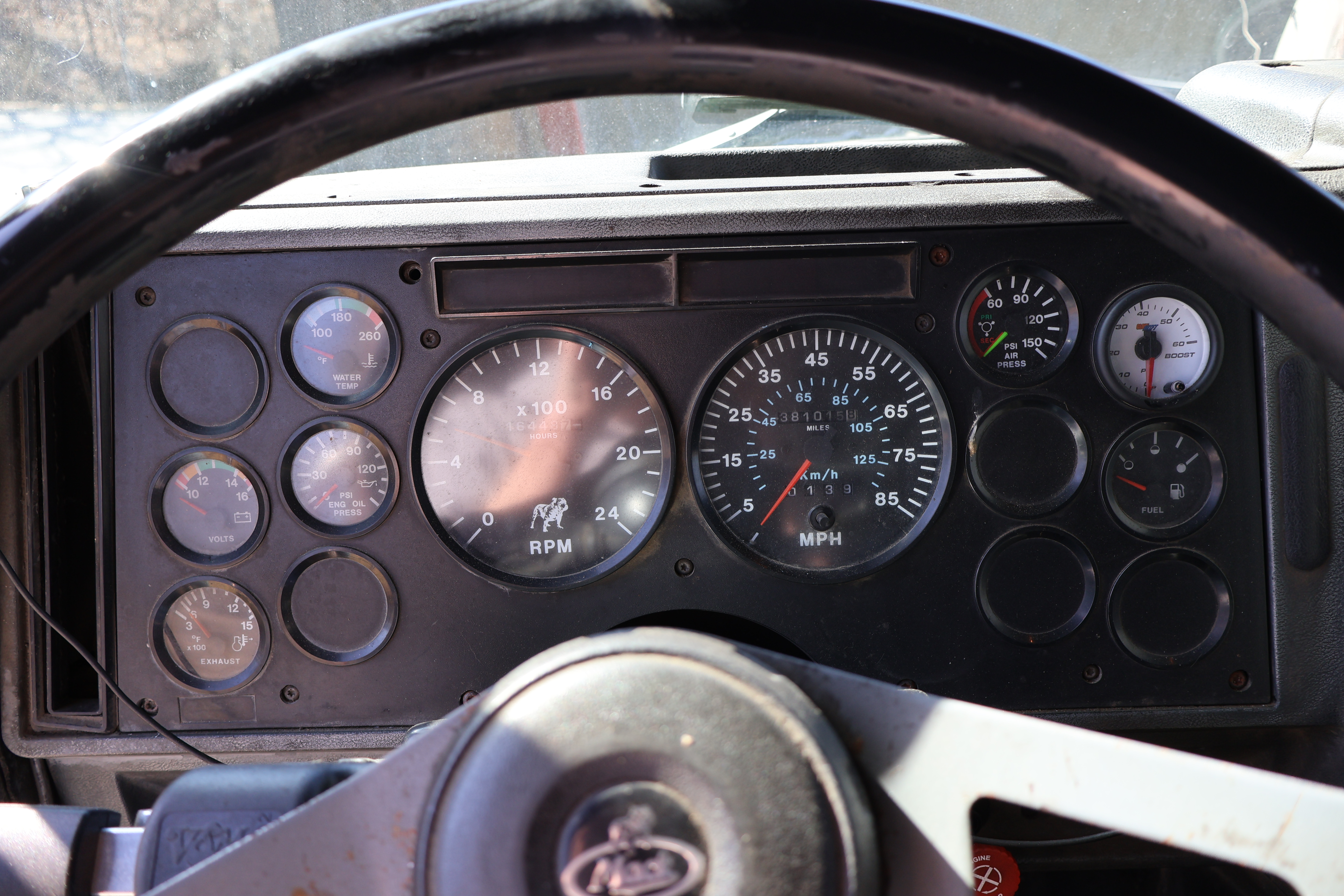 1996 MACK CH613 - Image 32