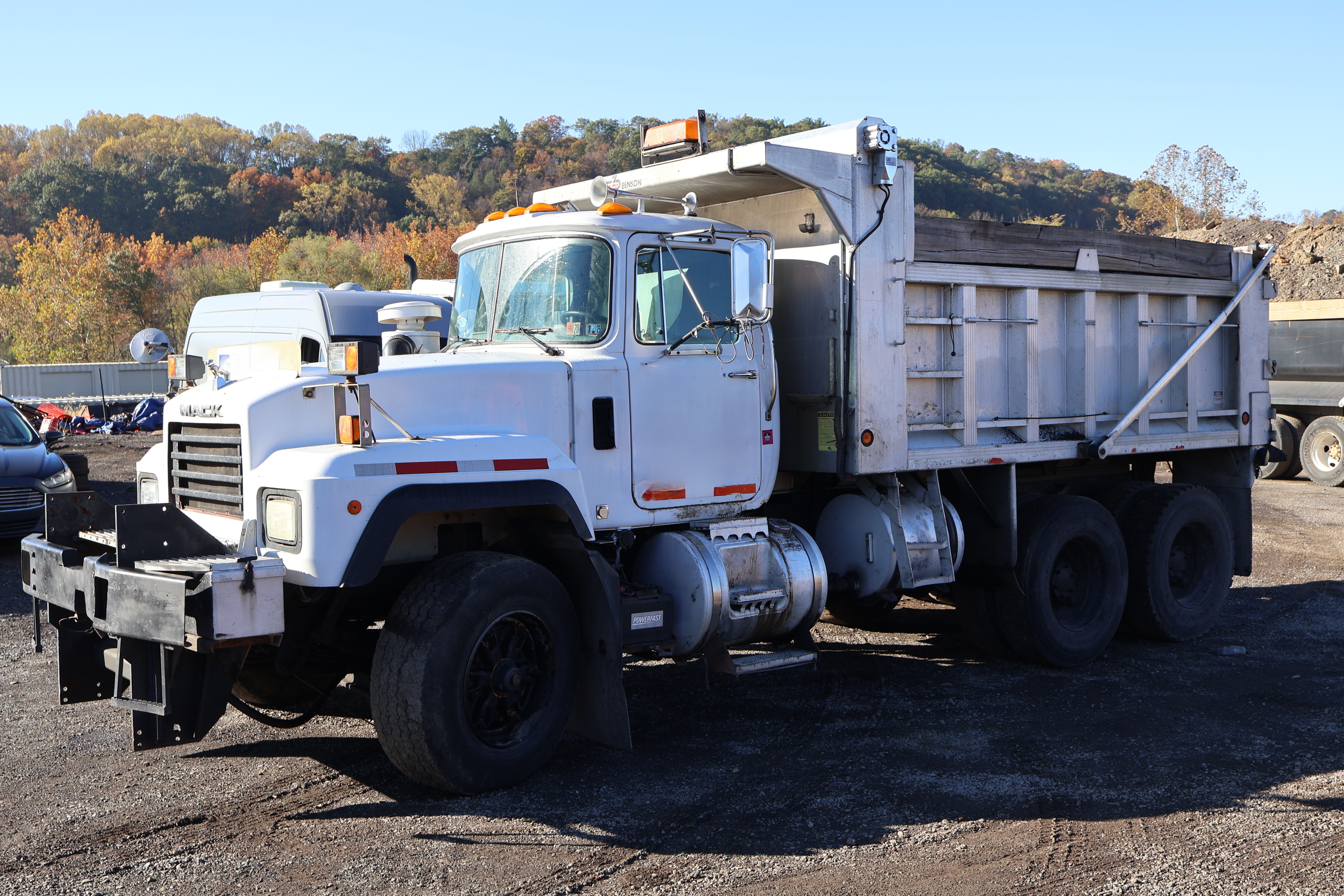 1996 MACK RD690S - Image 6