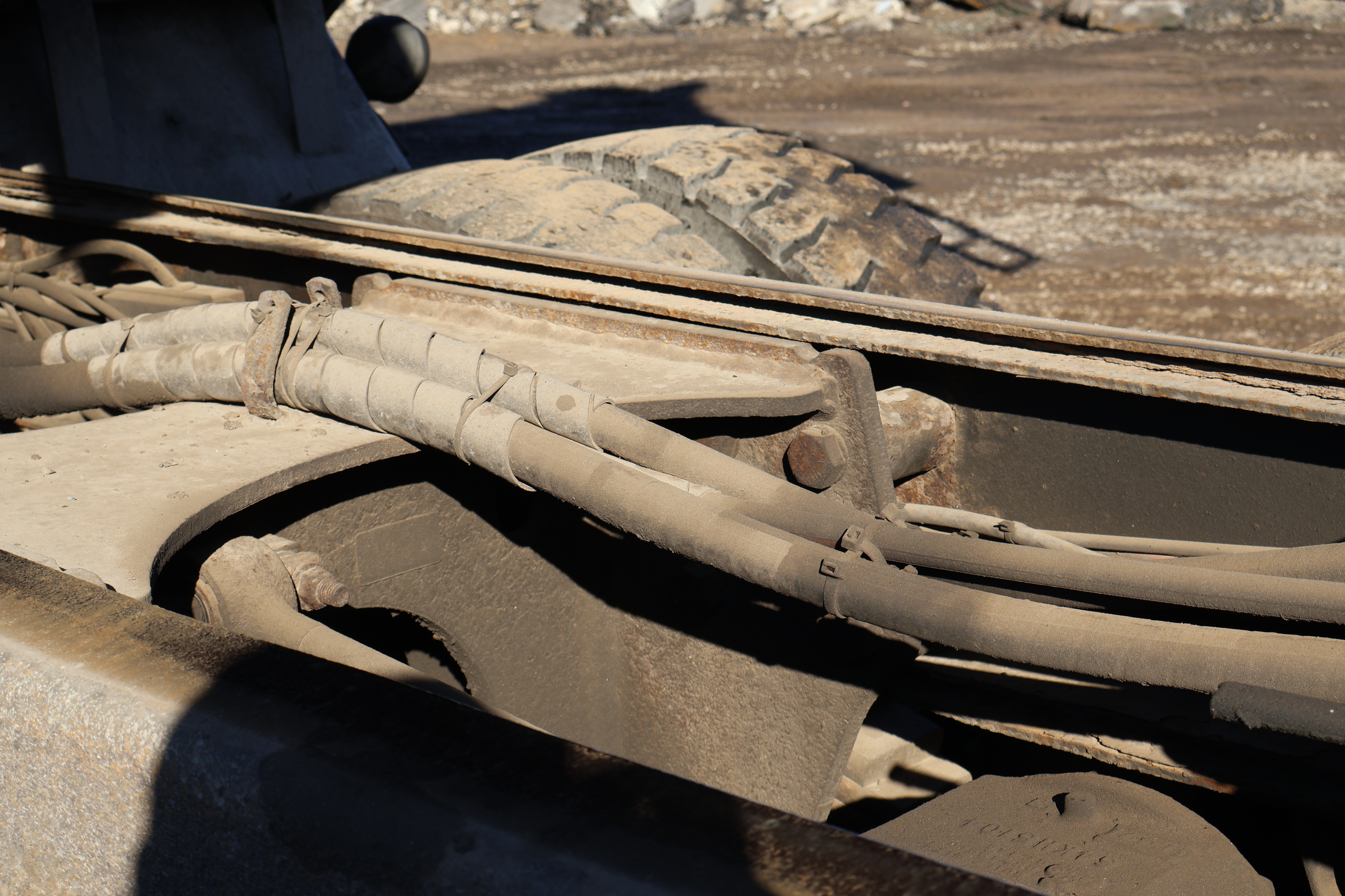 1996 MACK RD690S - Image 20