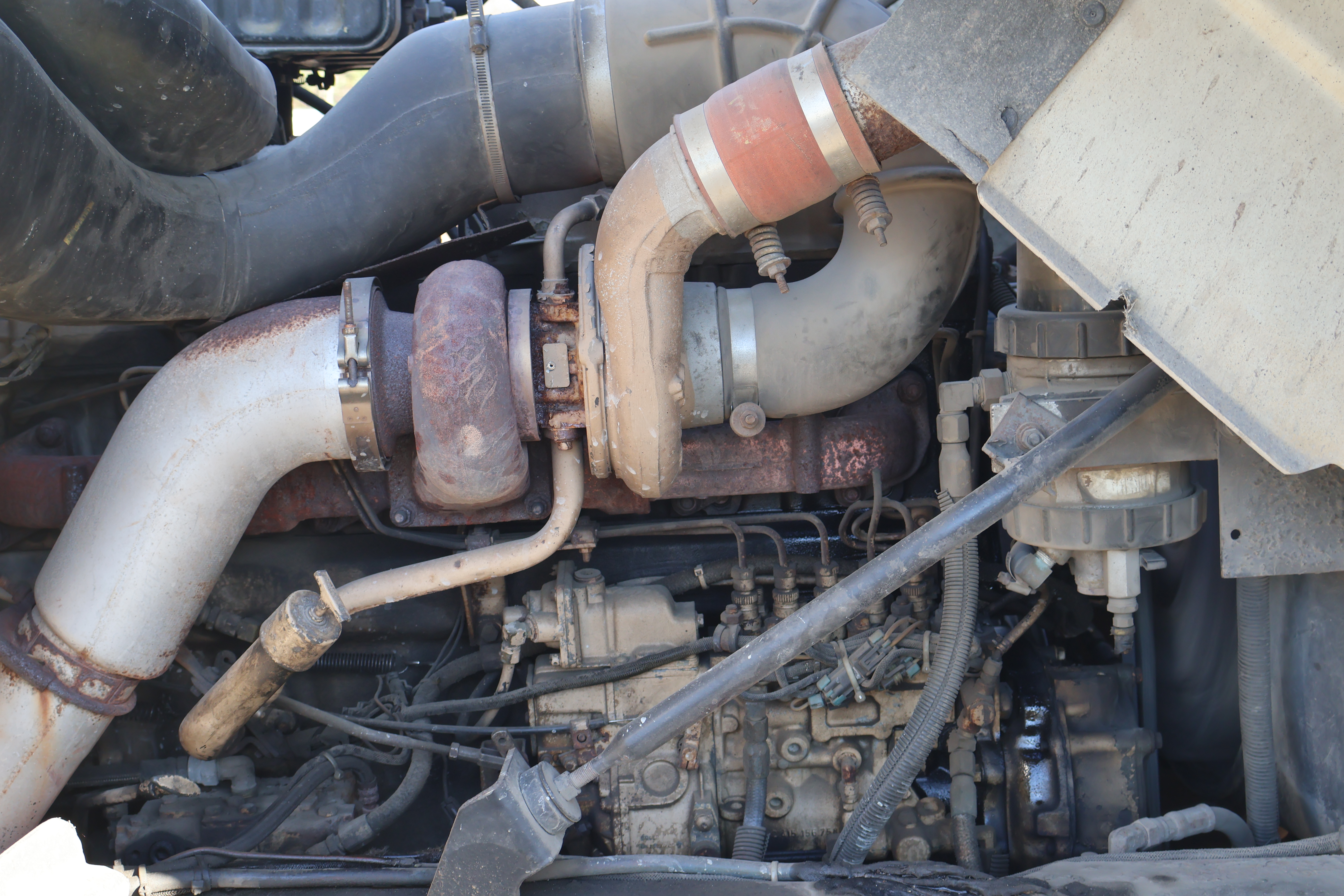 1996 MACK RD690S - Image 34