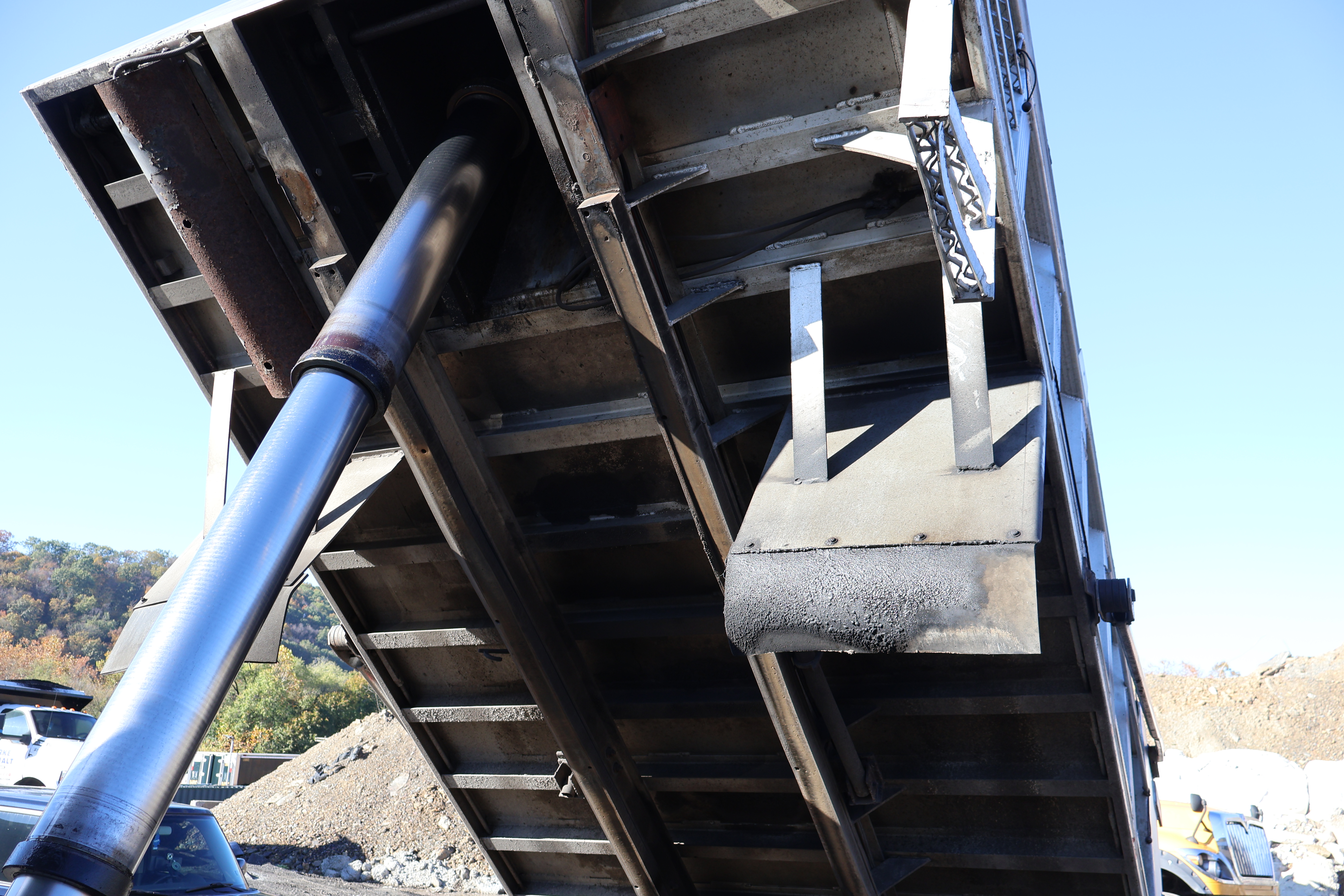 1996 MACK RD690S - Image 18