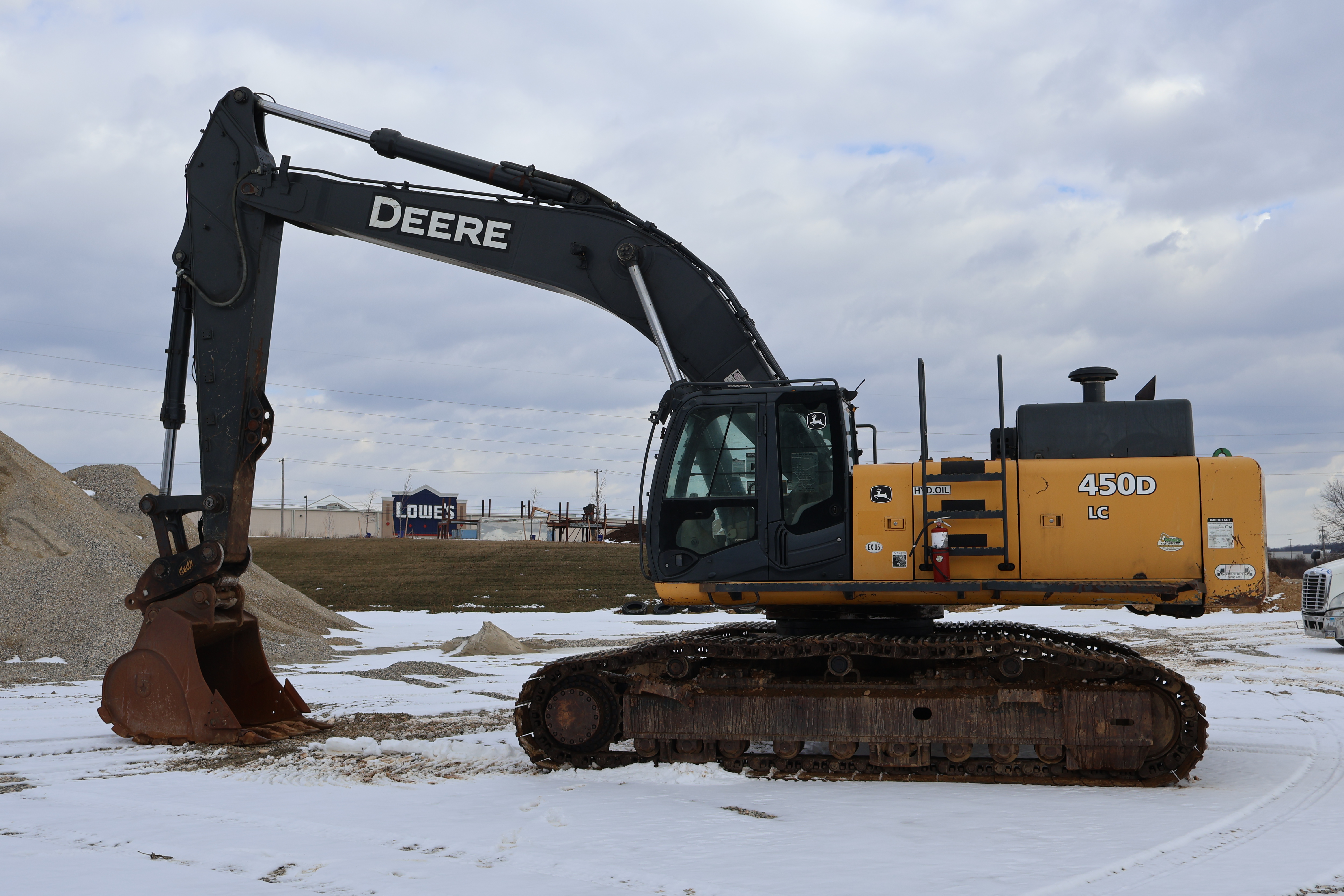 2006 DEERE 450D LC - Image 2
