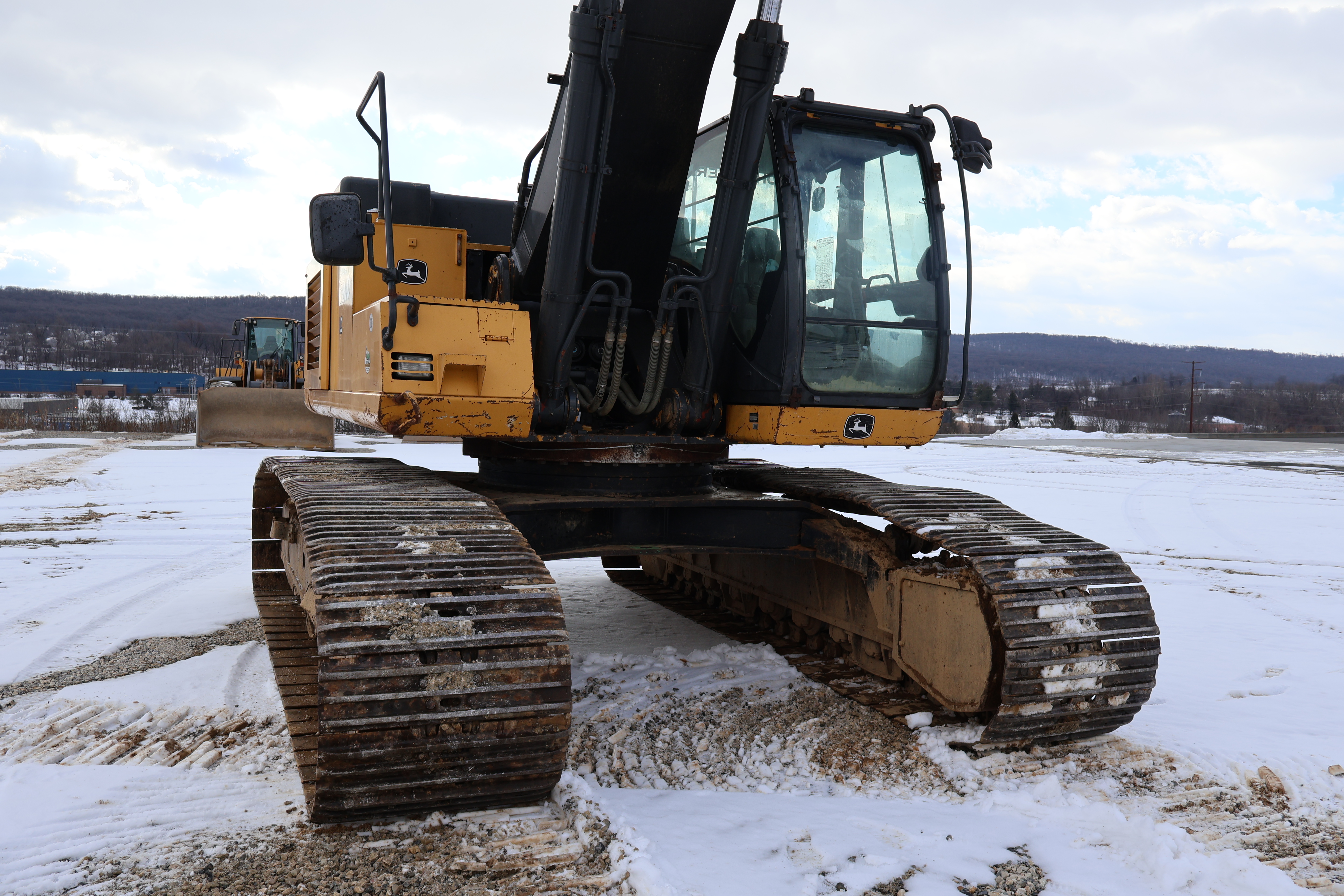 2006 DEERE 450D LC - Image 18