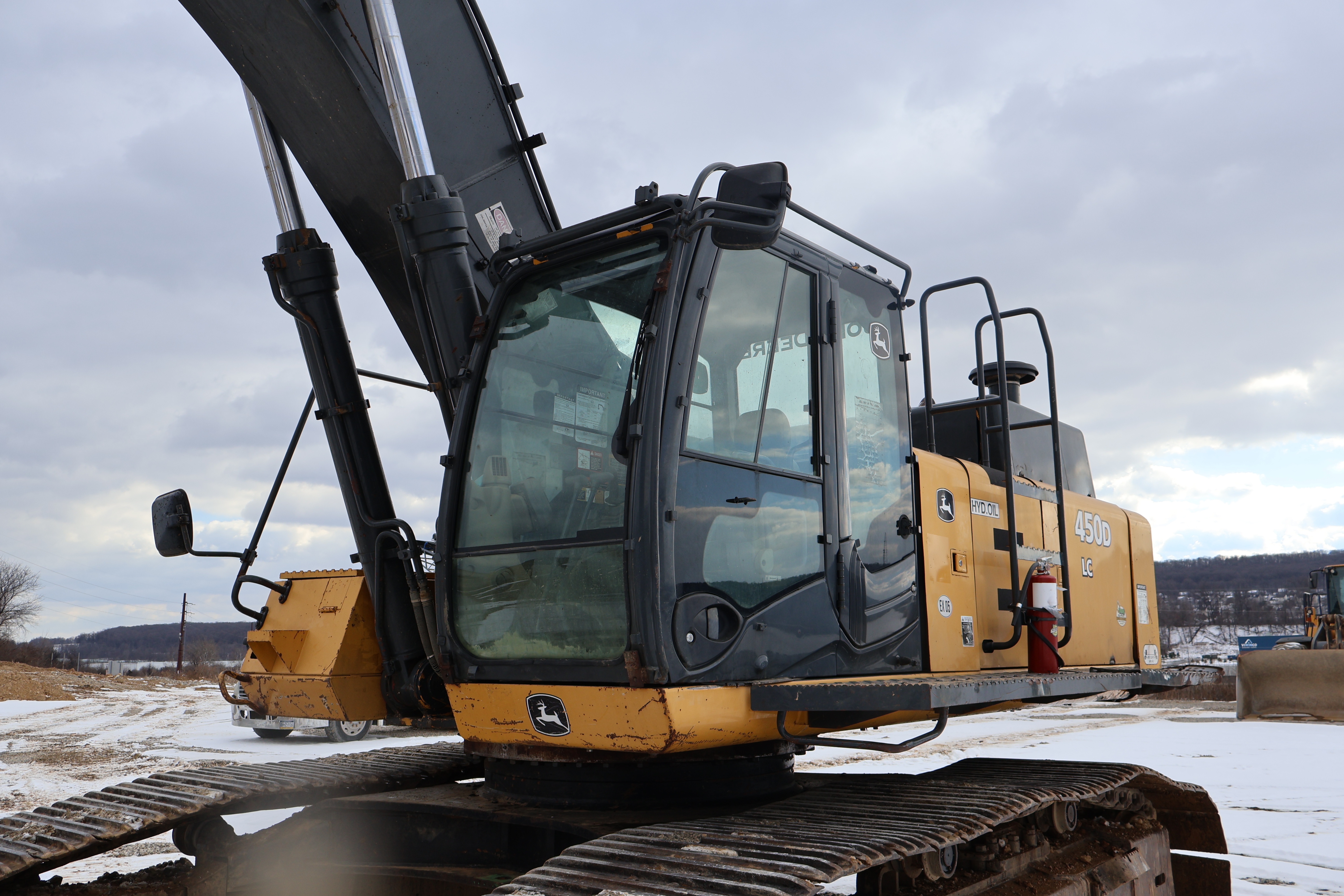 2006 DEERE 450D LC - Image 33