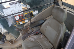 2006 DEERE 450D LC - Image 41