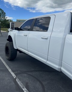 2013 RAM 3500 - Image 18