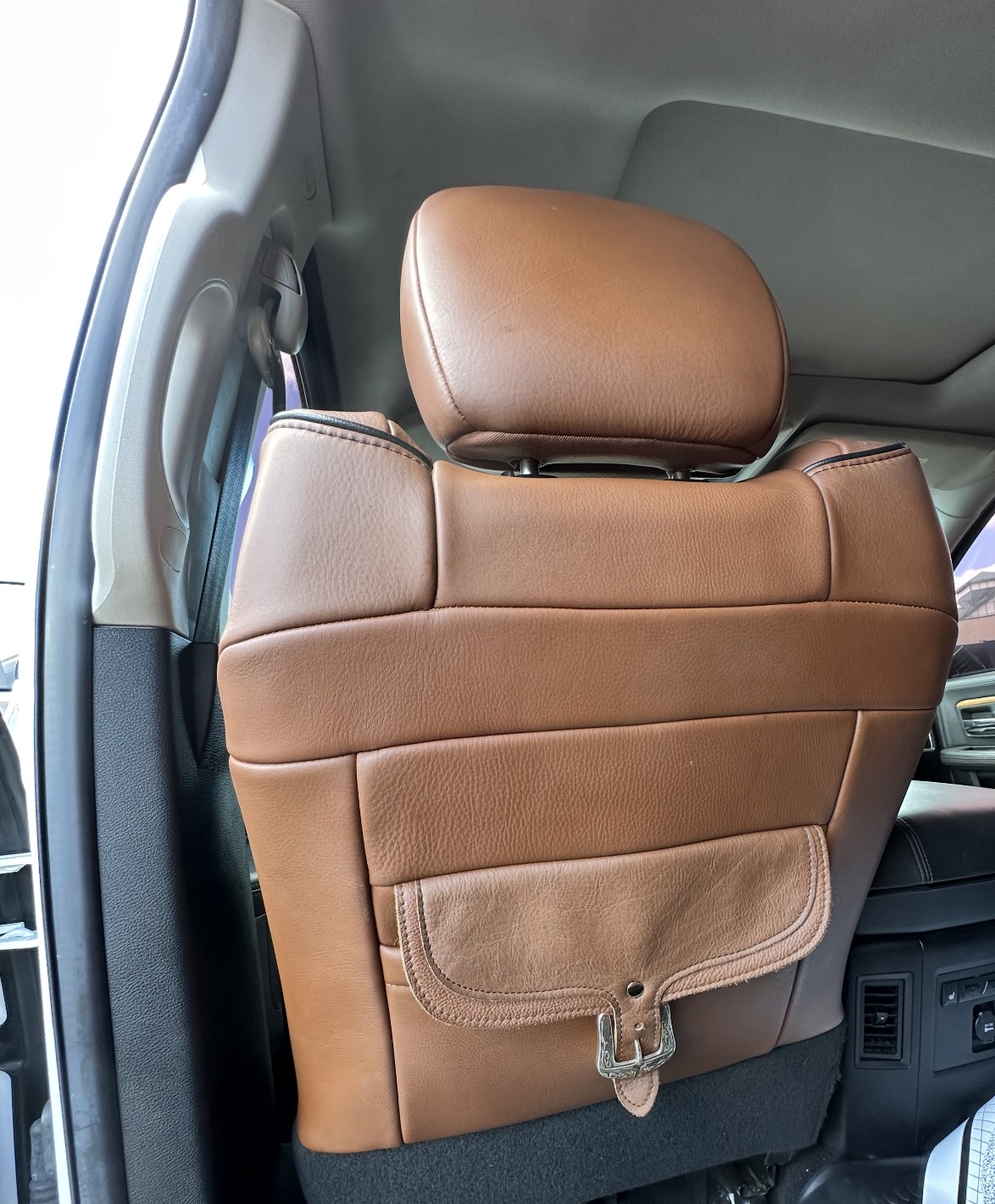 2013 RAM 3500 - Image 23