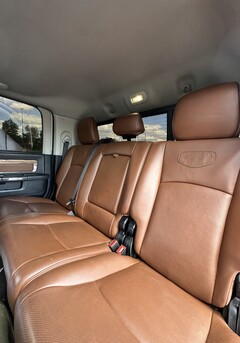 2013 RAM 3500 - Image 24