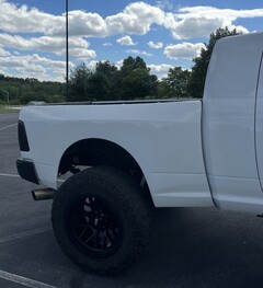 2013 RAM 3500 - Image 12