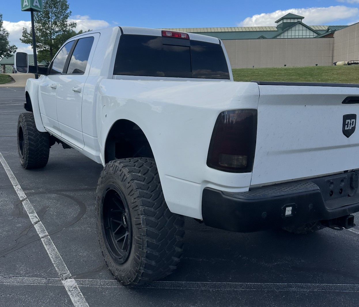 2014 RAM 3500 - view 17 of 27