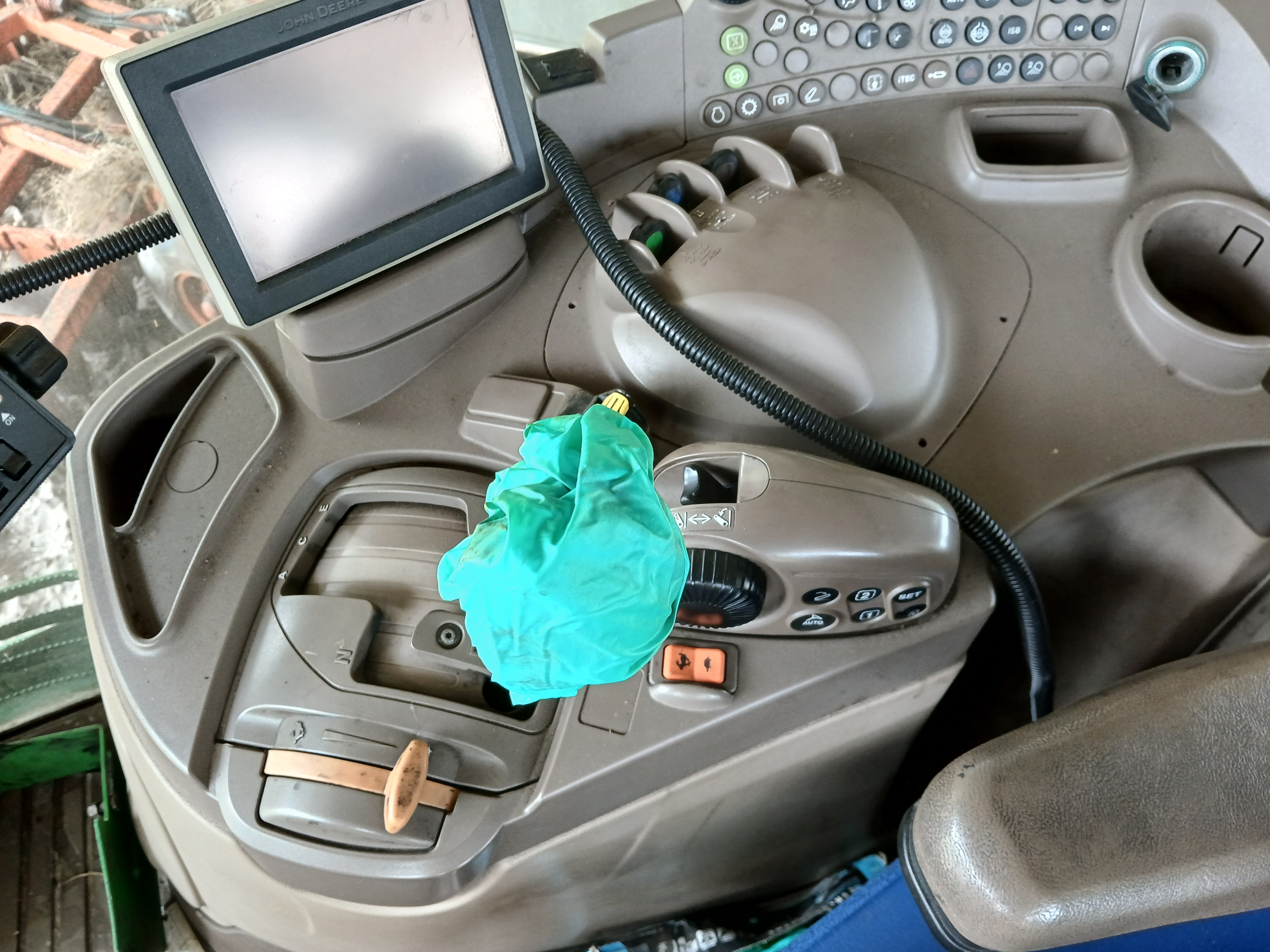 2021 JOHN DEERE 6145R - view 15 of 16