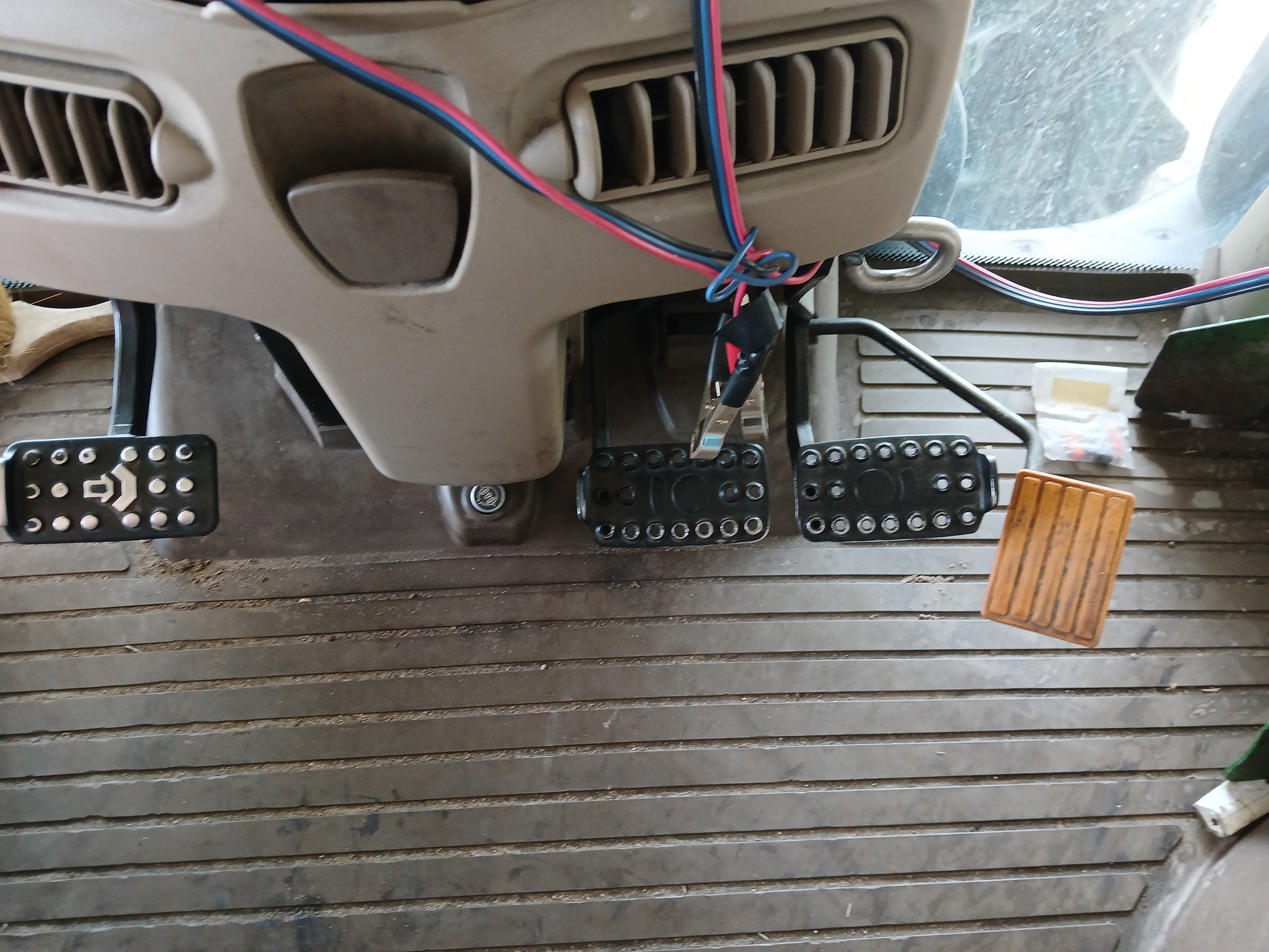 2021 JOHN DEERE 6145R - Image 8