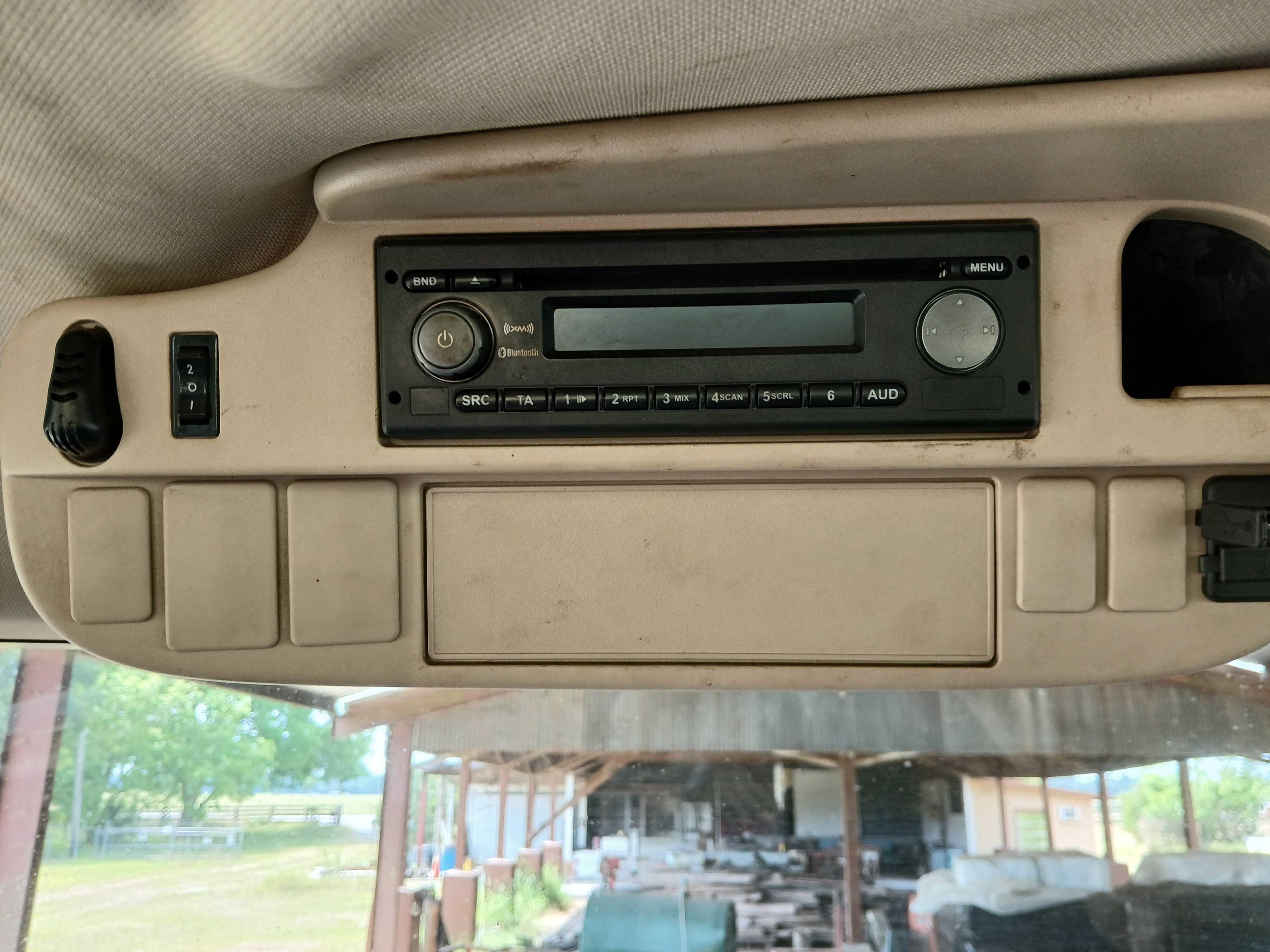 2021 JOHN DEERE 6145R - Image 9