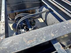 2017 KAUFMAN Tri-Axle - Image 8