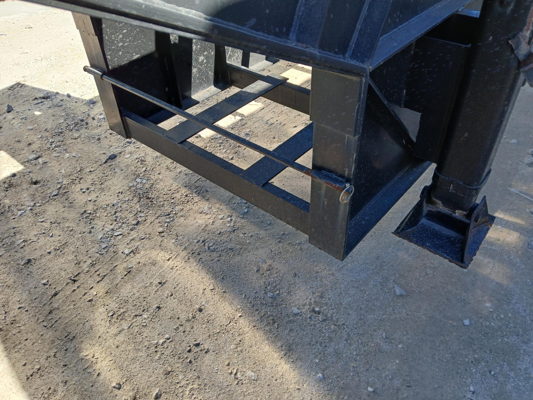 2017 KAUFMAN Tri-Axle - view 10 of 12