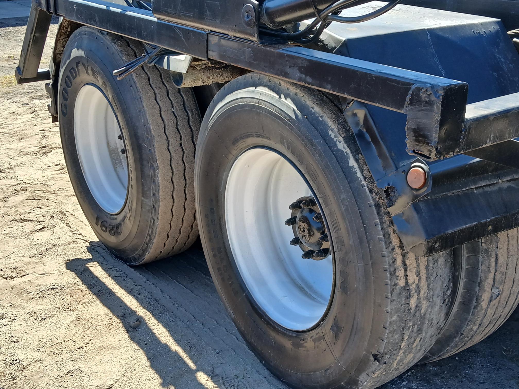 1991 VOLVO V1 - view 11 of 14