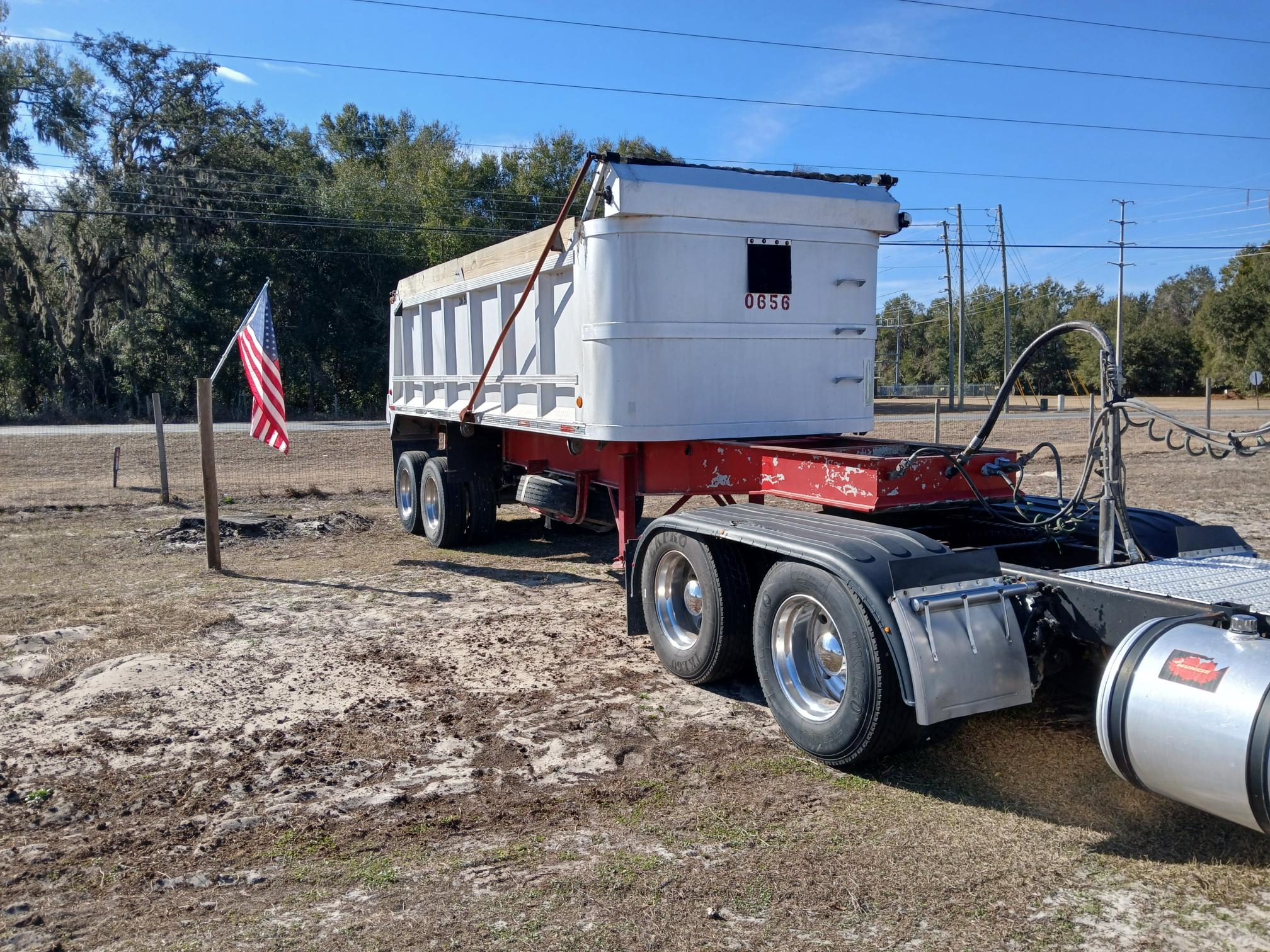 2011 FREIGHTLINER Cascadia - view 13 of 16