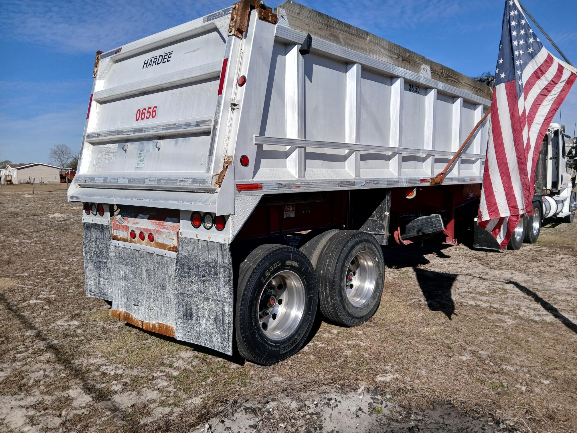 2011 FREIGHTLINER Cascadia - view 15 of 16