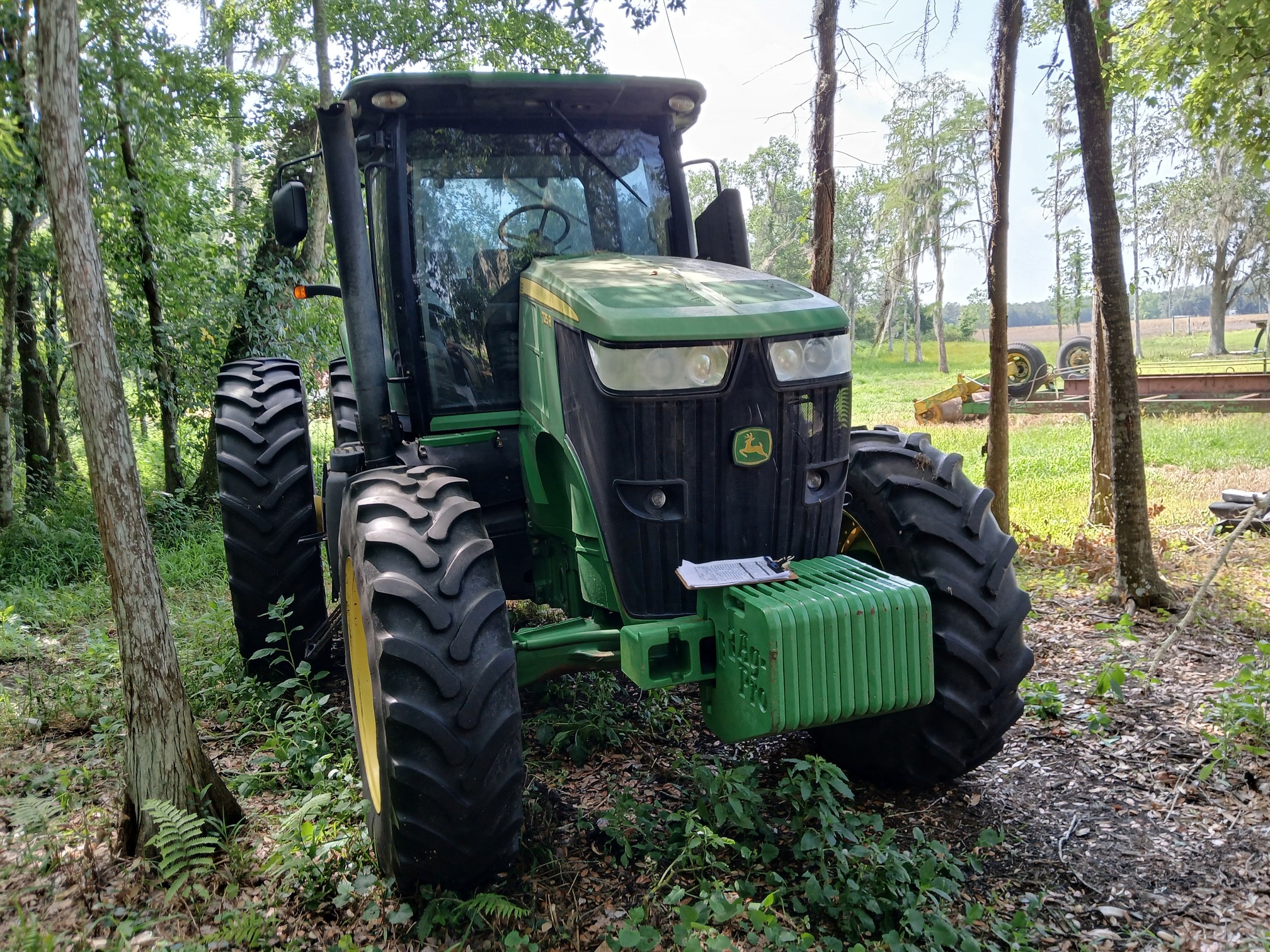 2013 JOHN DEERE 7215R