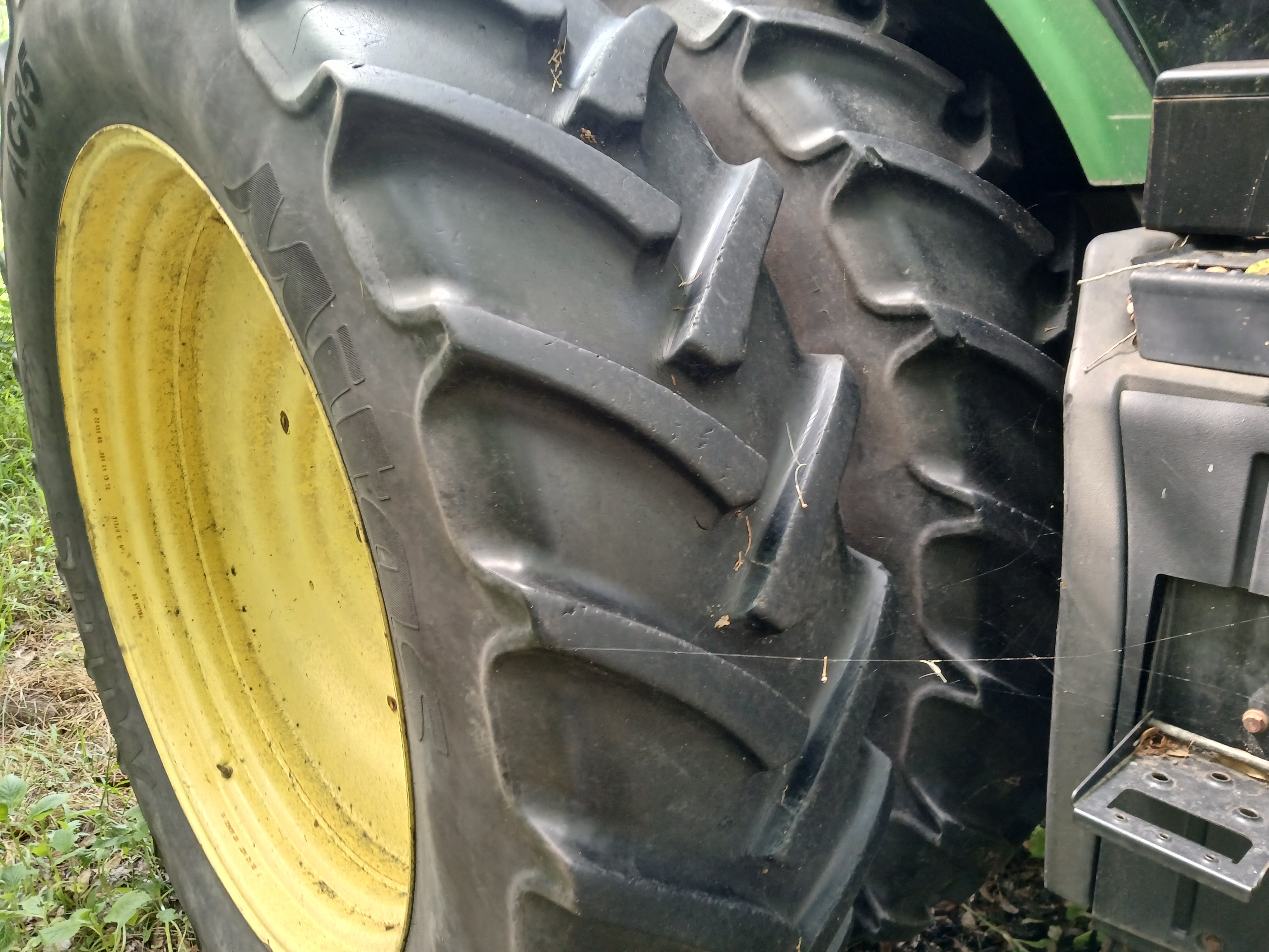 2013 JOHN DEERE 7215R - Image 7